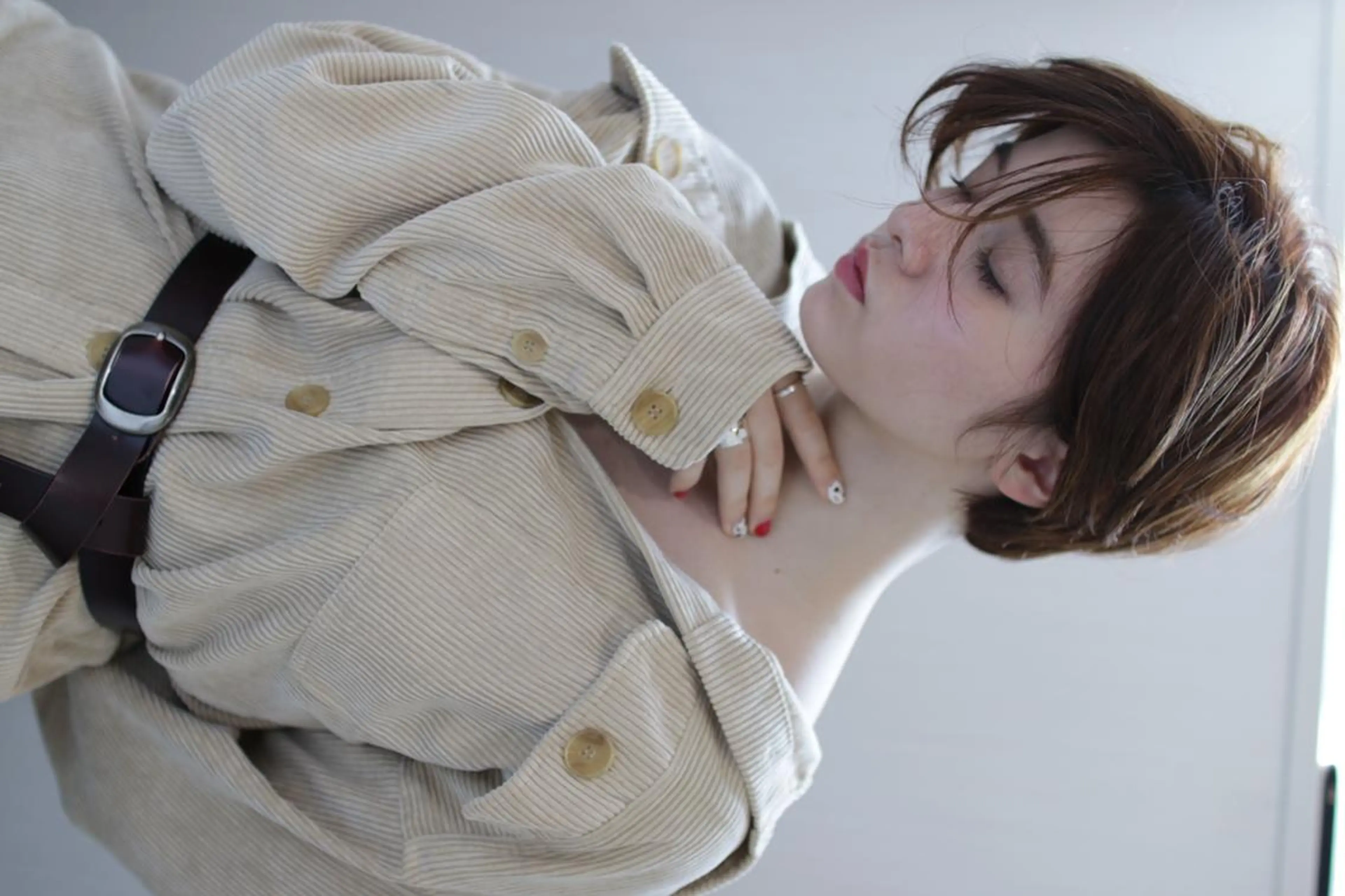 ショート カラー 鍵山 千秋のヘアスタイル