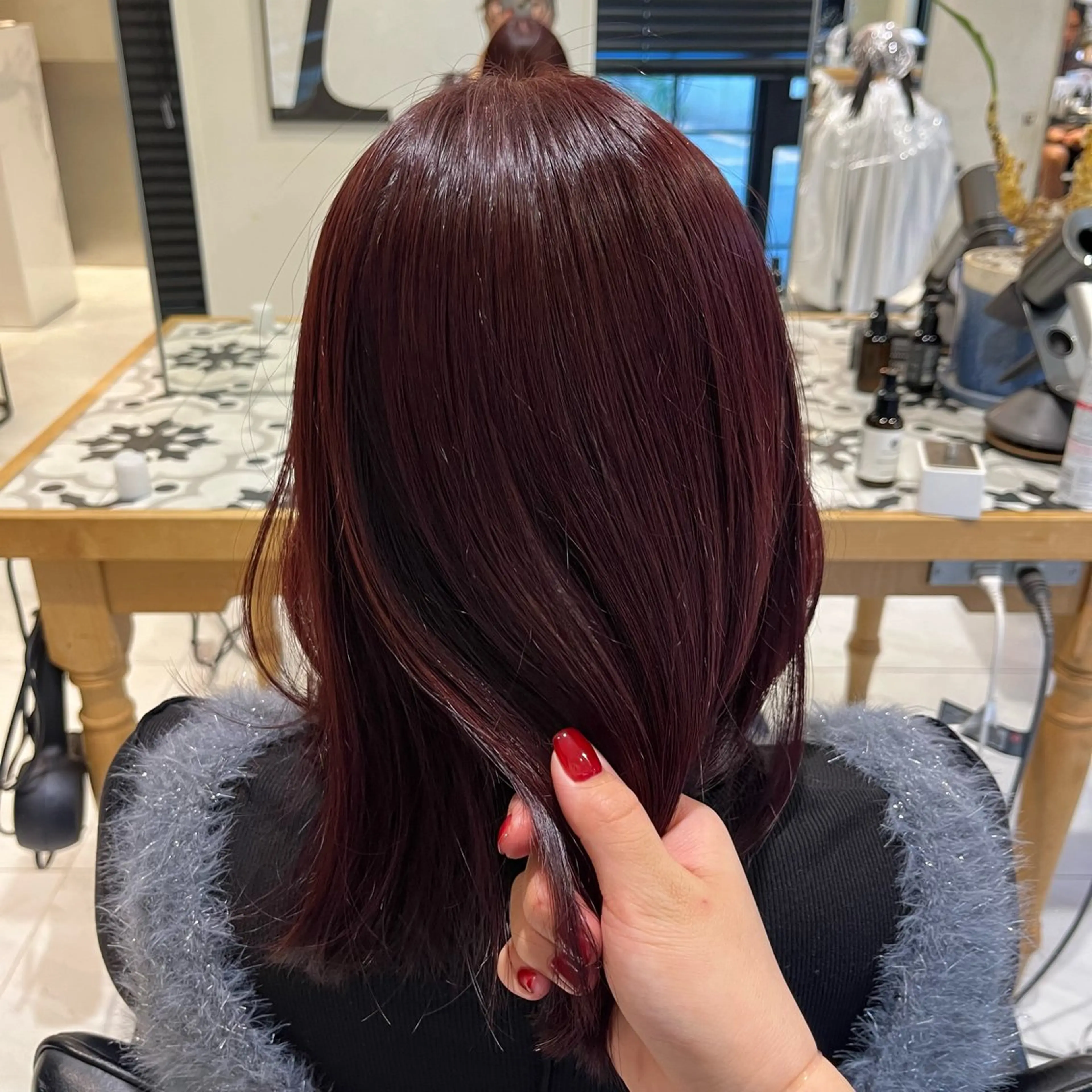 ミディアム カラー カット ヘアカラー トリートメント ナミ🩶暗髪/暖色 ❤️/透明感/縮毛のヘアスタイル