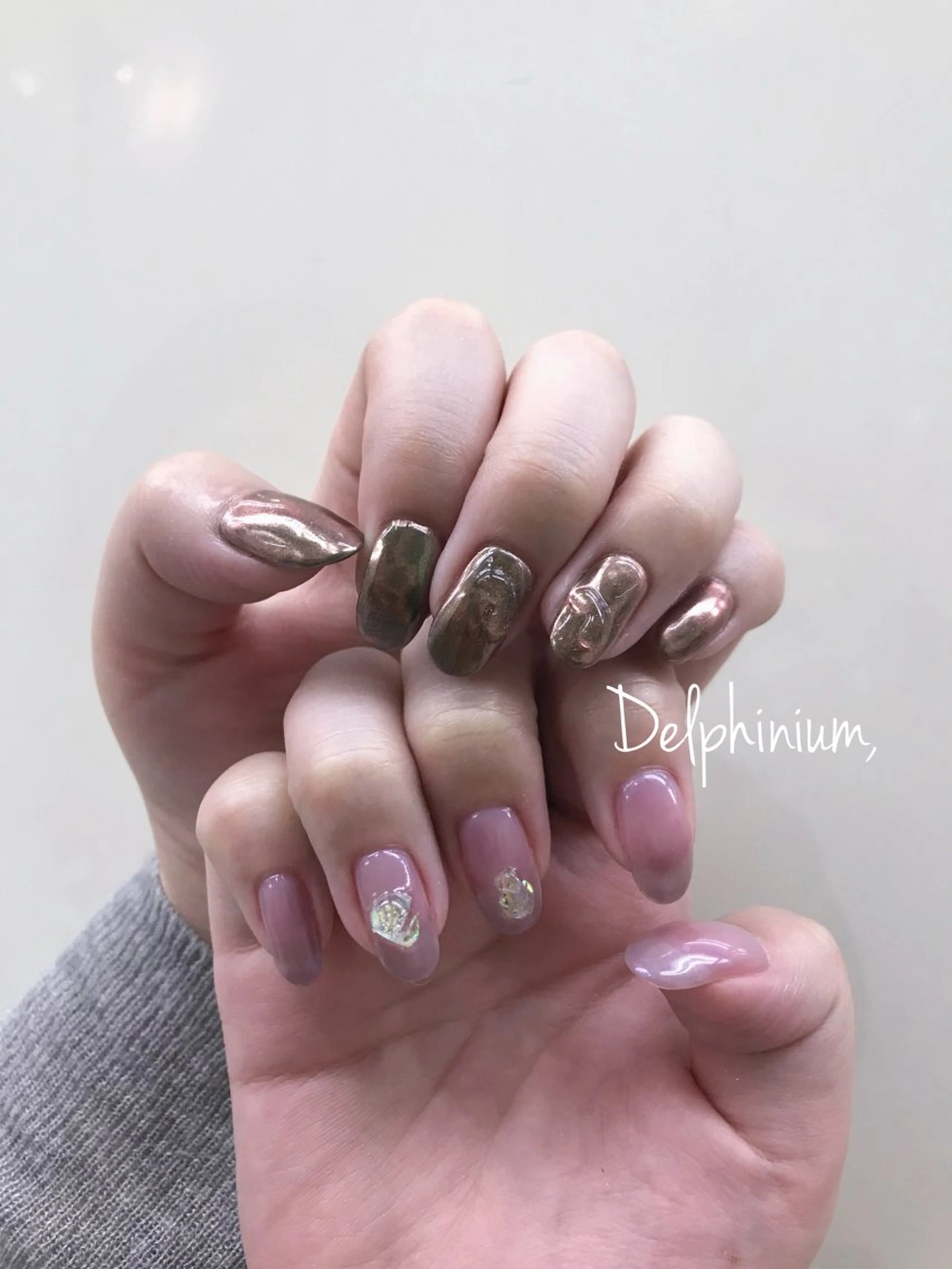 ネイル ミラーネイル ニュアンスネイル 春ネイル ハンドネイル 岡本 友恵のネイルデザイン