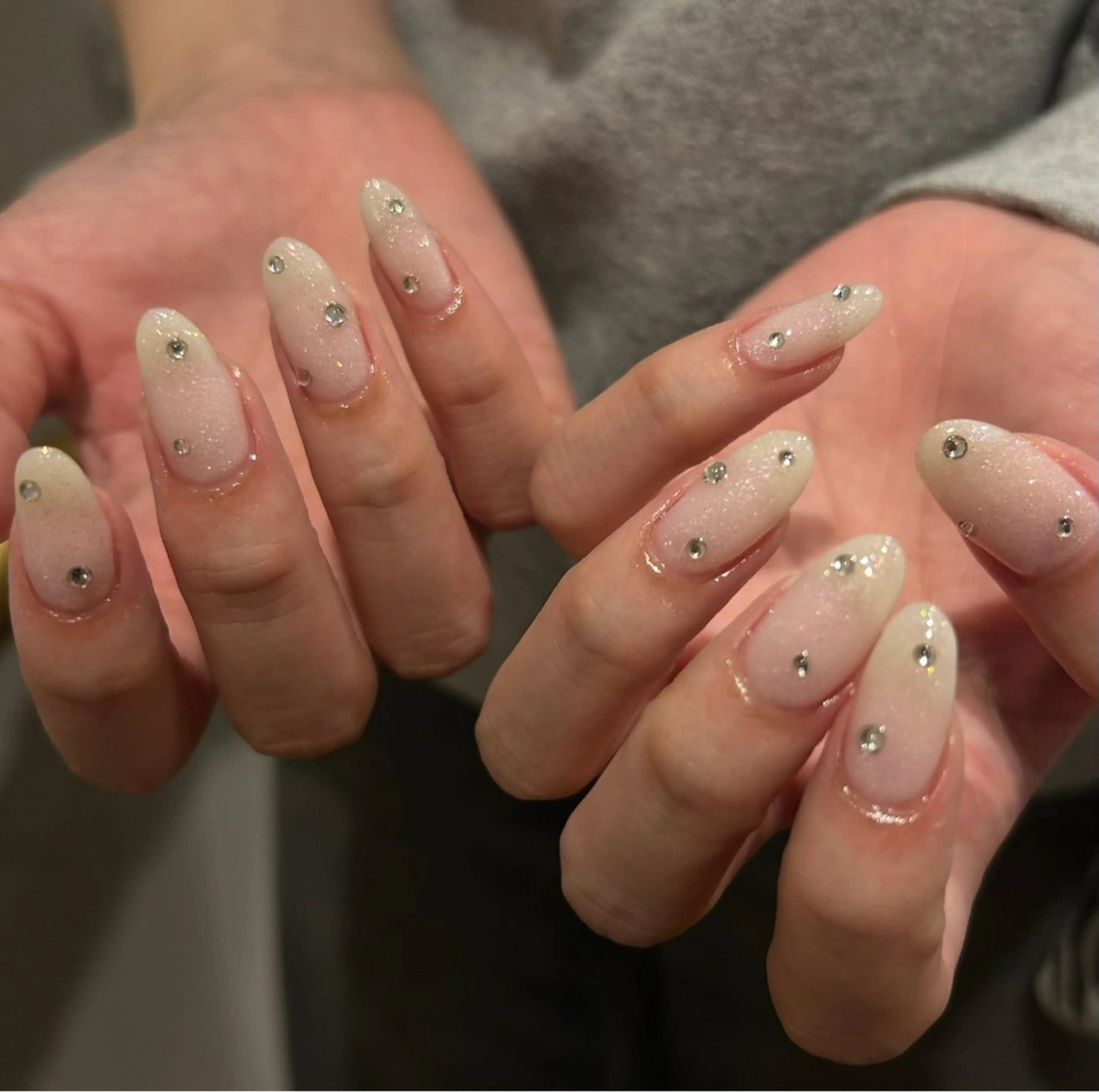 ネイル キラキラネイル ハンドネイル sii eyelash  センター北所属・siiセンター北 YURIのネイルデザイン