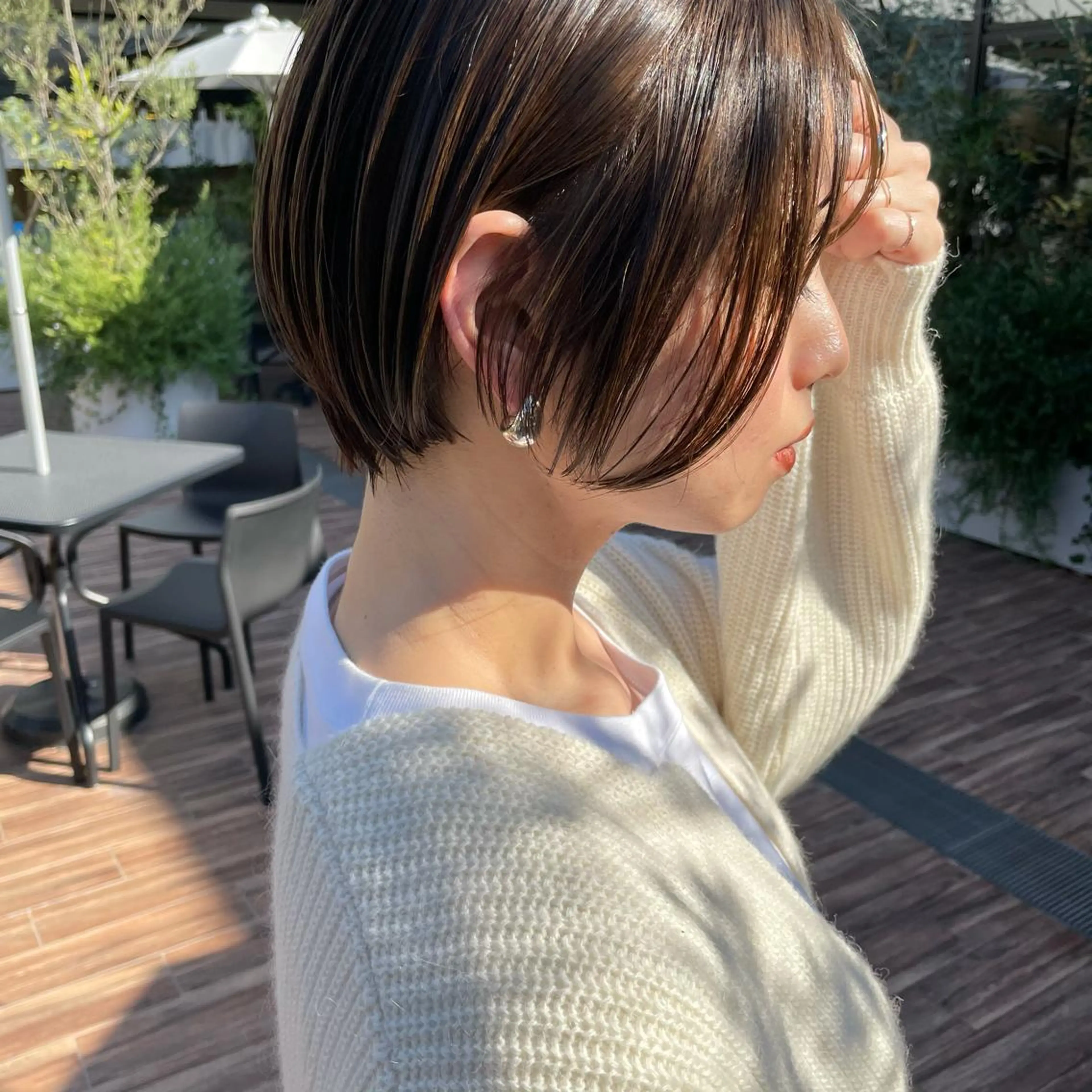 ショート カラー マエダ リョウのヘアスタイル