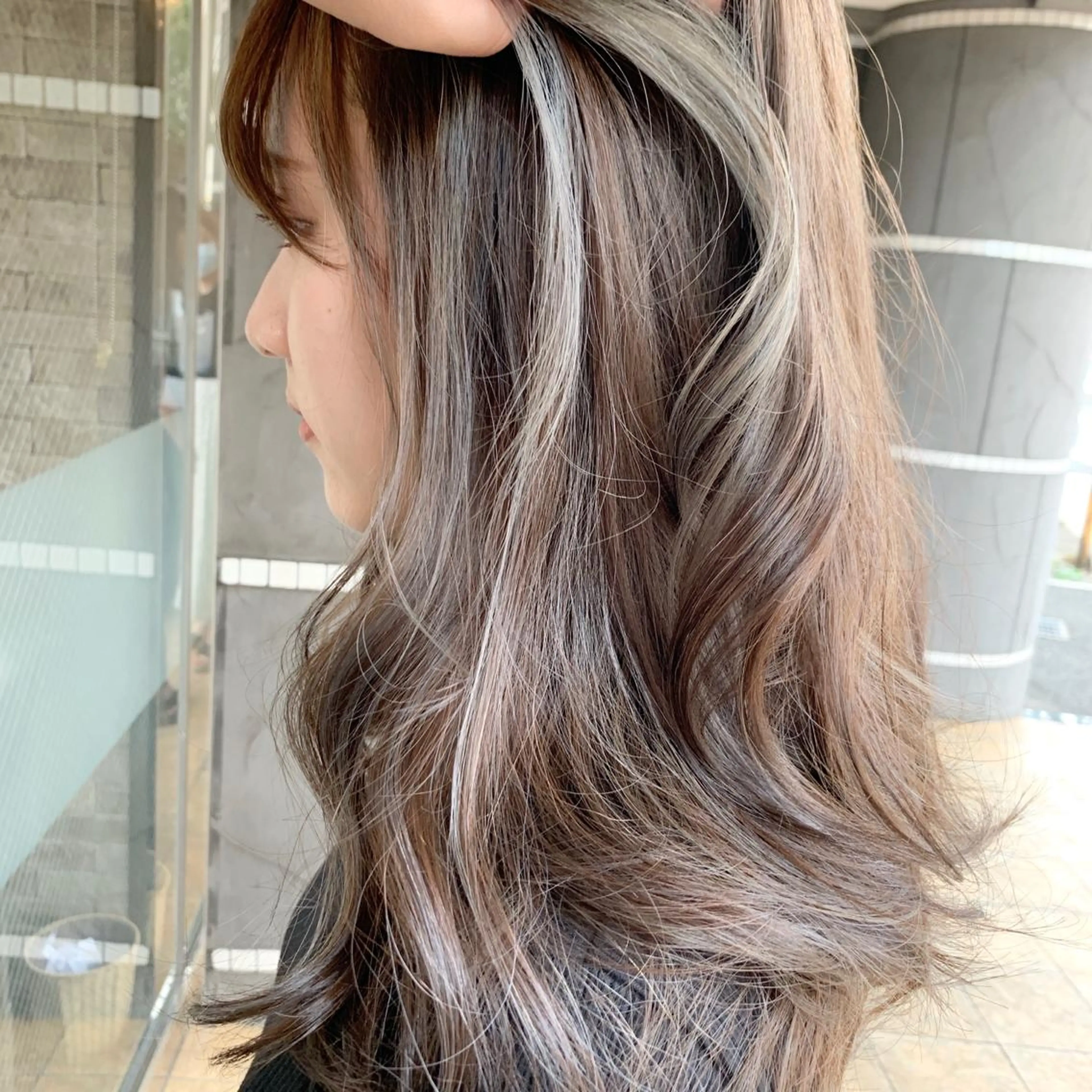 ロング カラー HairDesign Azurのヘアスタイル