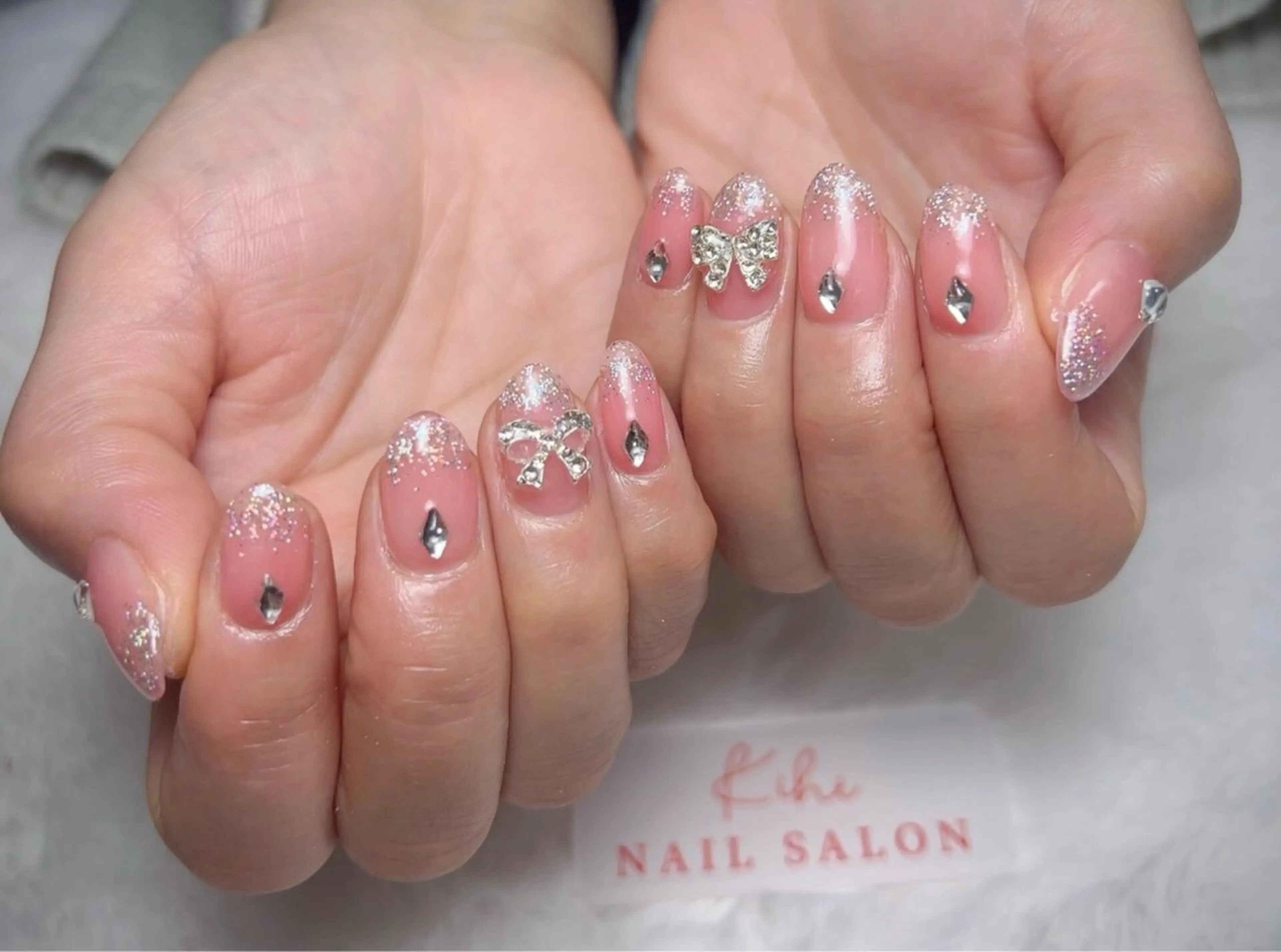 ネイル アートネイル ジェルネイル ガーリー 氷ネイル・うるうるネイル キラキラネイル 清水 ユナのネイルデザイン