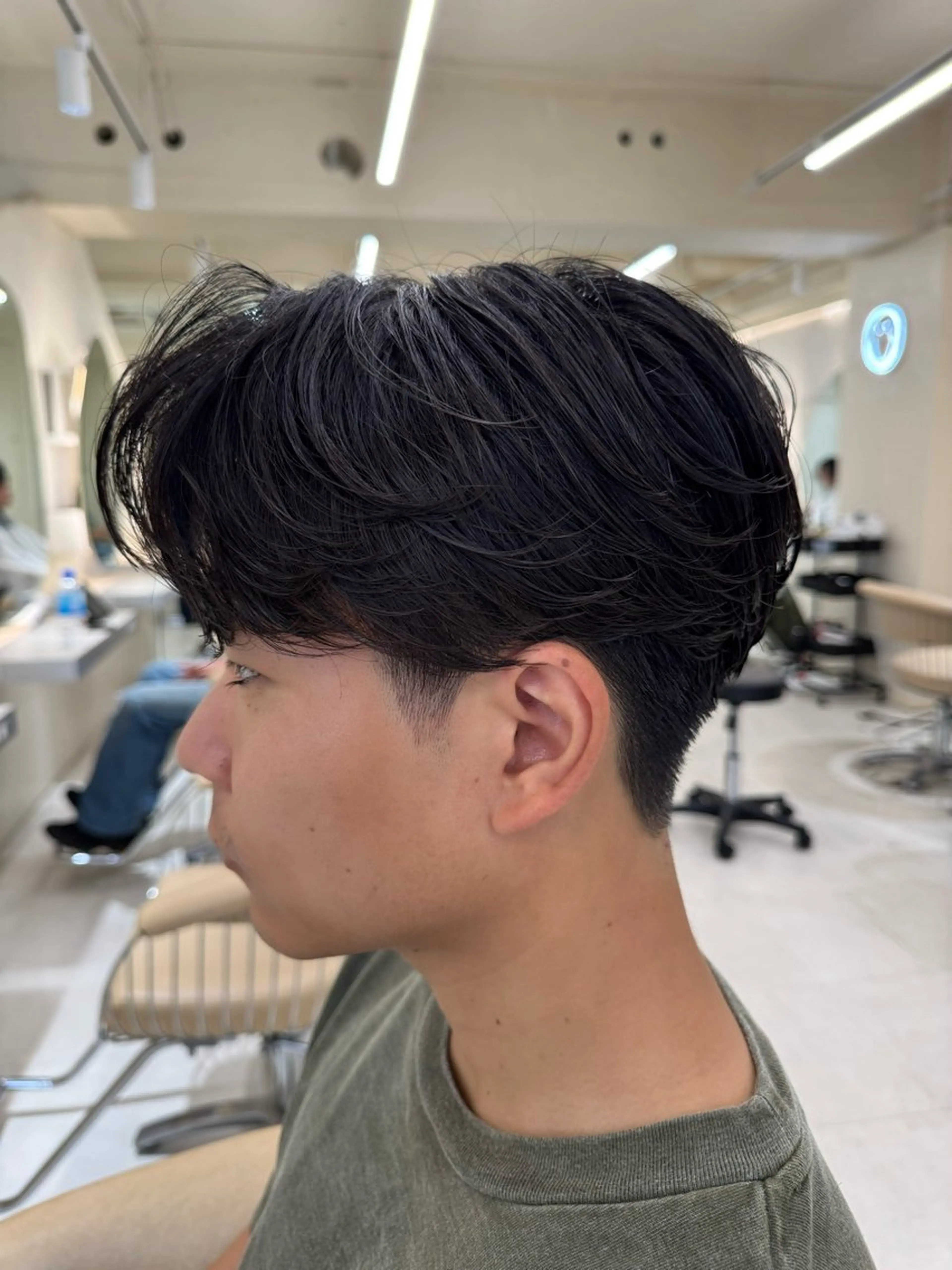 ショート パーマ メンズ センターパート メンズパーマ ニュアンスパーマ nico TOKYO 横浜所属・横浜/レイヤー/ カネコのヘアスタイル