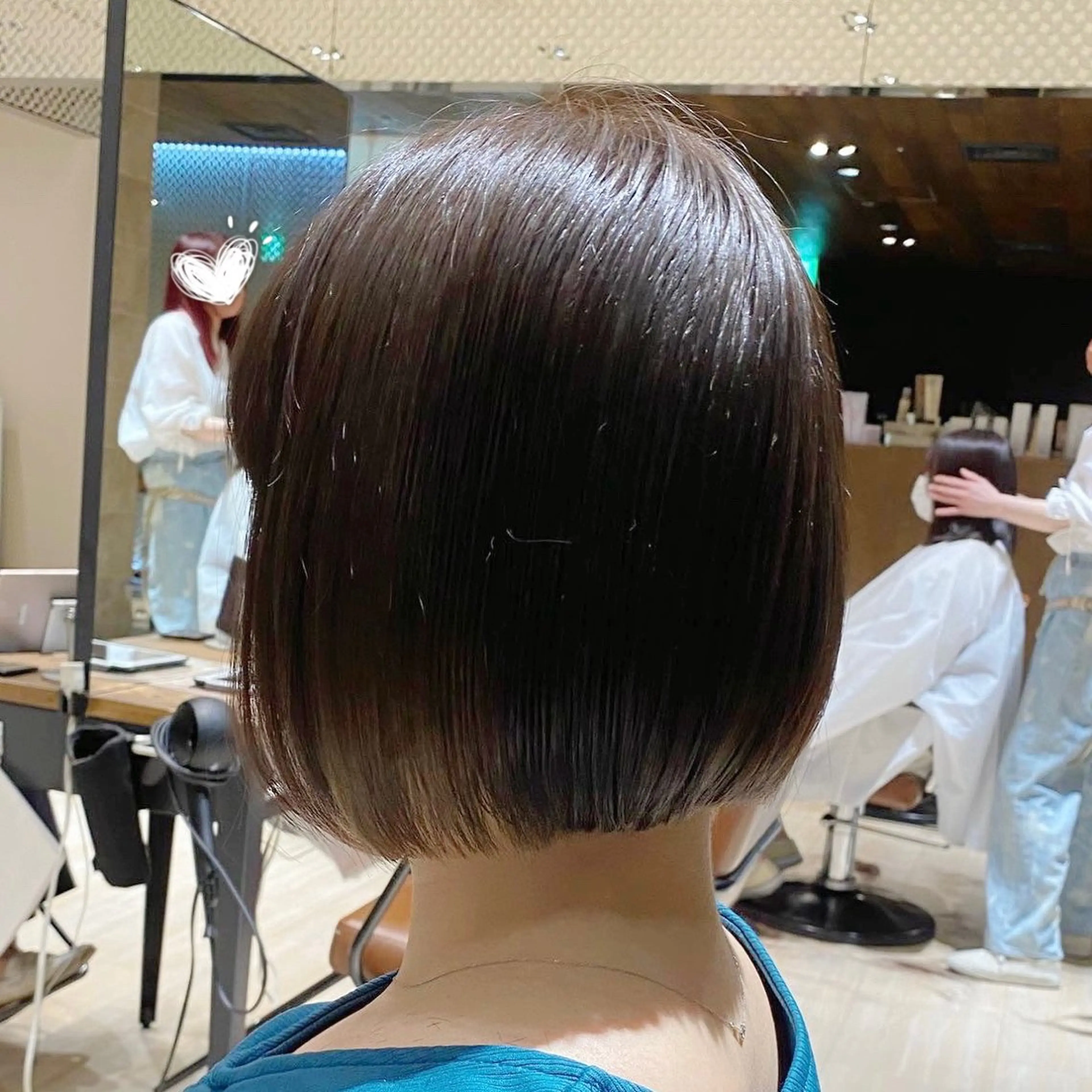 ショート カラー 髙木美緒🌿 レイヤー/アレンジのヘアスタイル