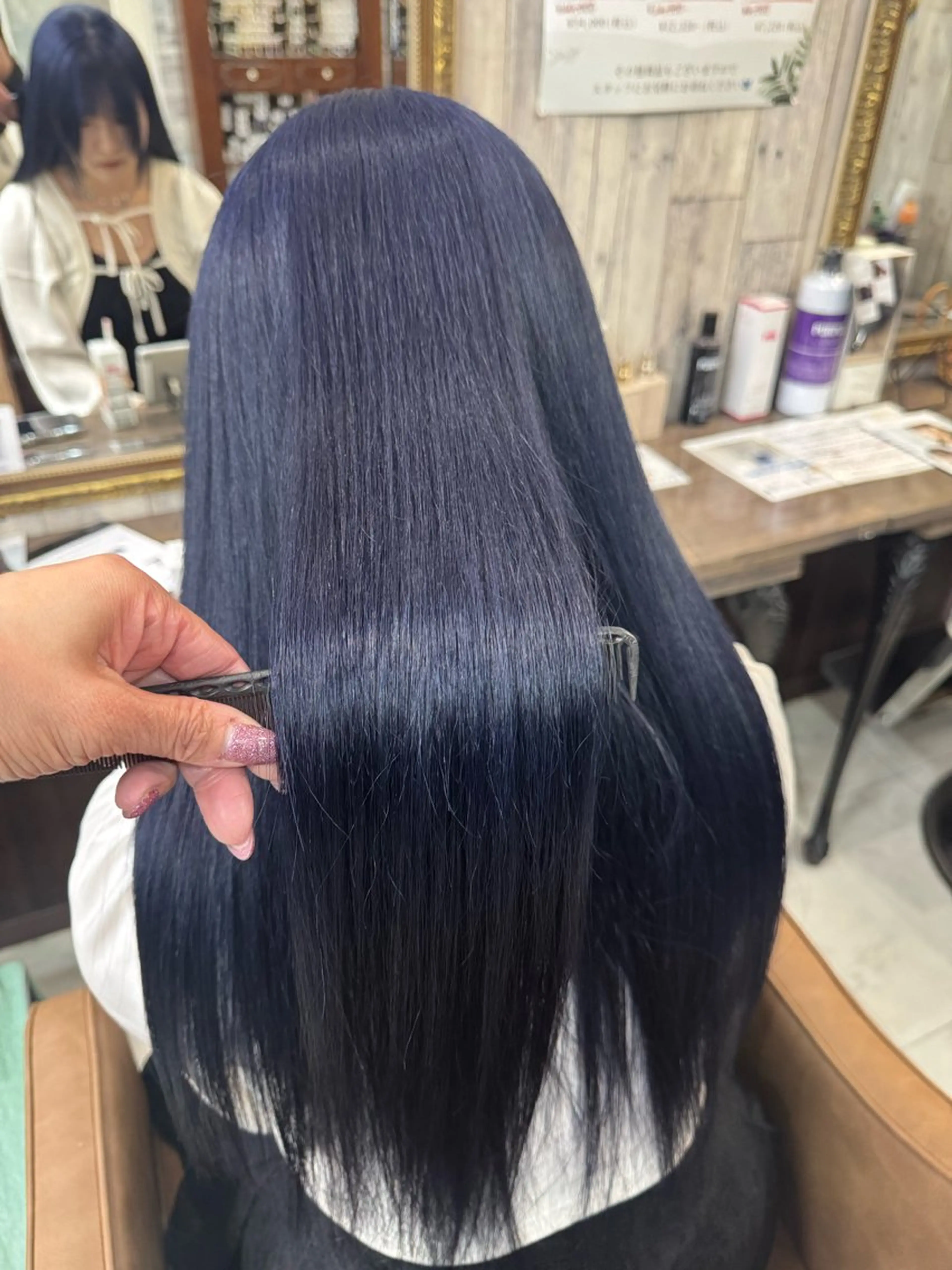 ロング ヘアカラー 土屋朱理/ ハイトーンカラーのヘアスタイル