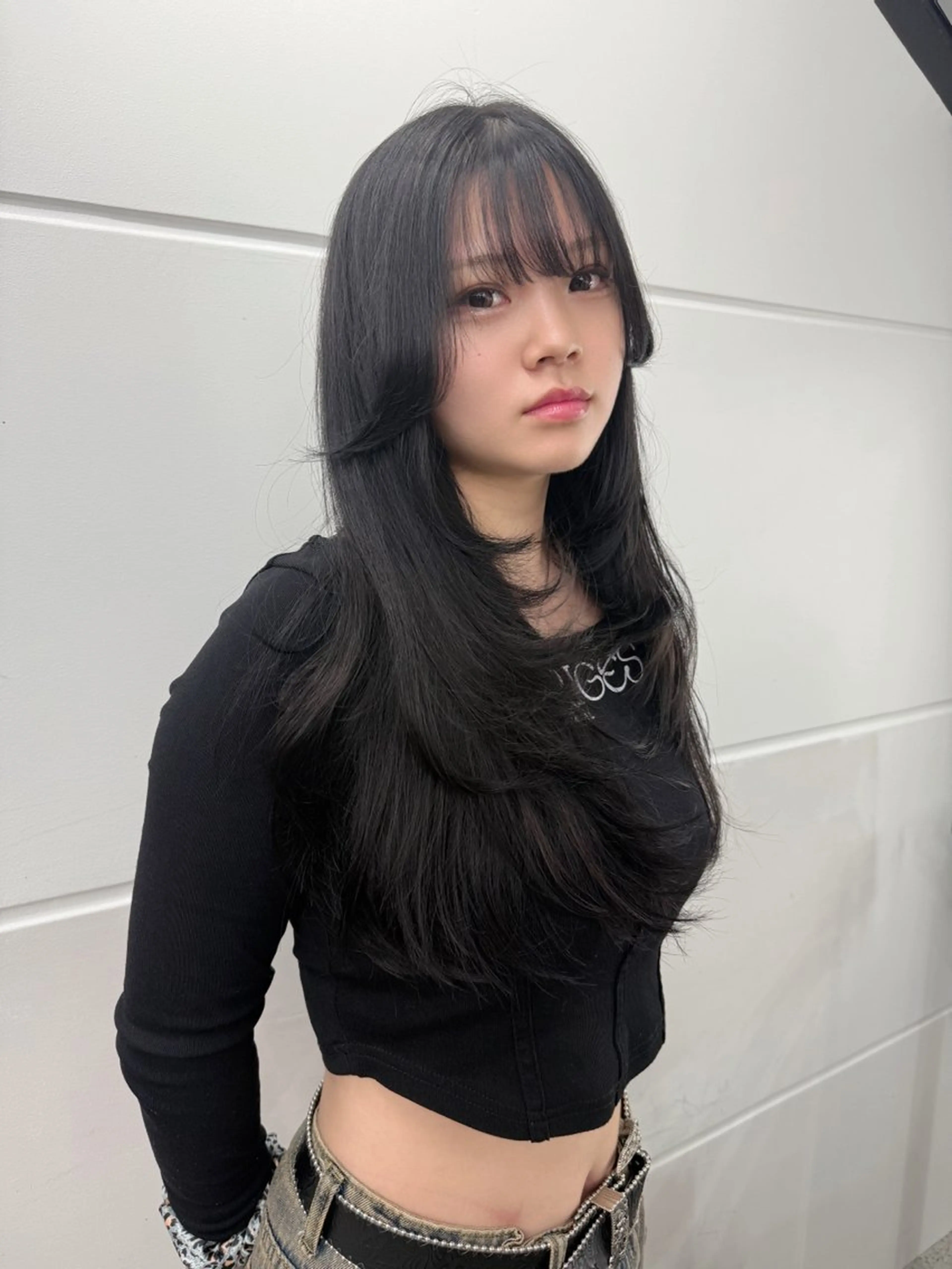 ロング カラー ロングレイヤー ダークグレー レイヤーカット ロング Sea Shinjuku所属・ハッシュカット/ 韓国レイヤーTERUのヘアスタイル