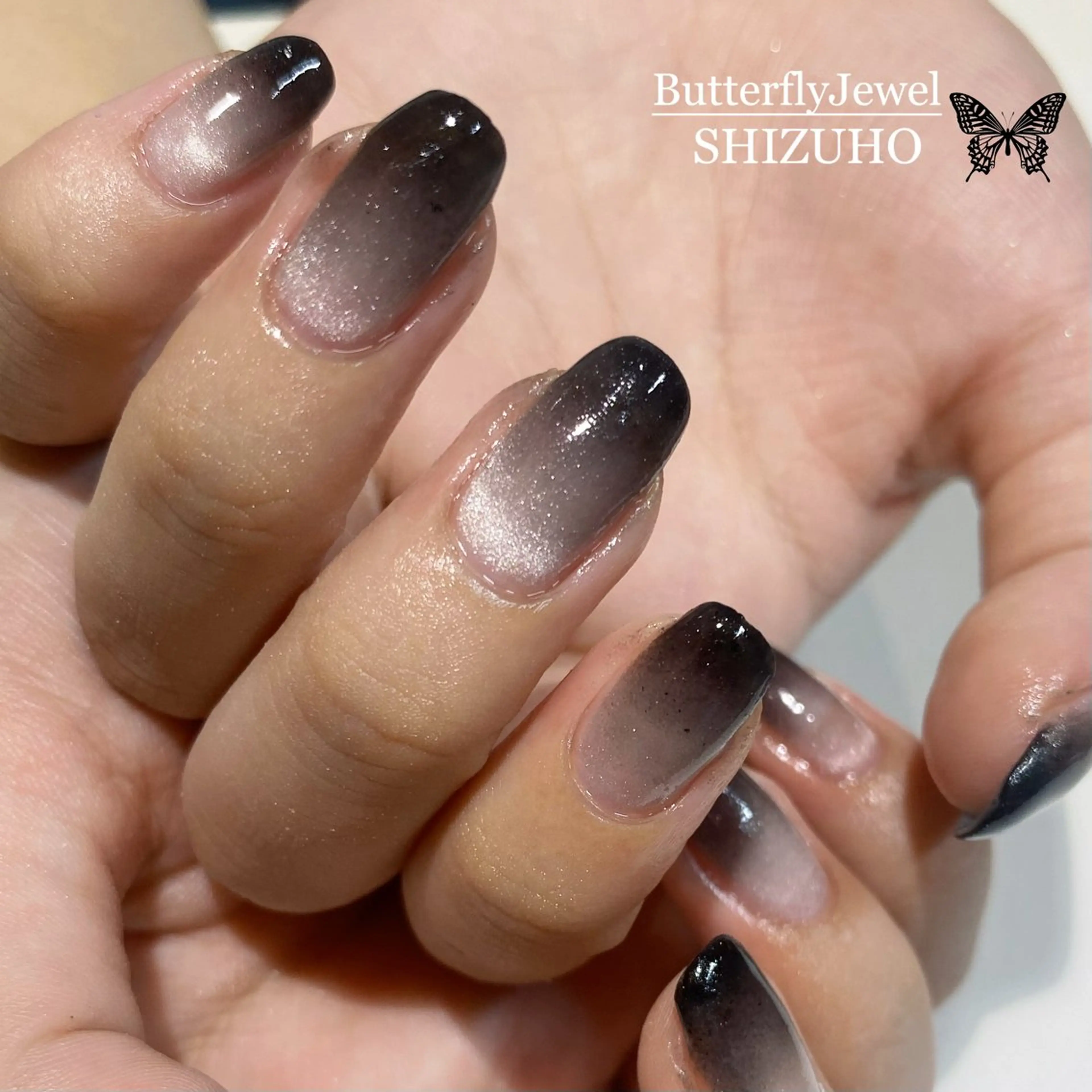 ネイル マグネットネイル ハンドネイル Butterfly Jewel本店のネイルデザイン
