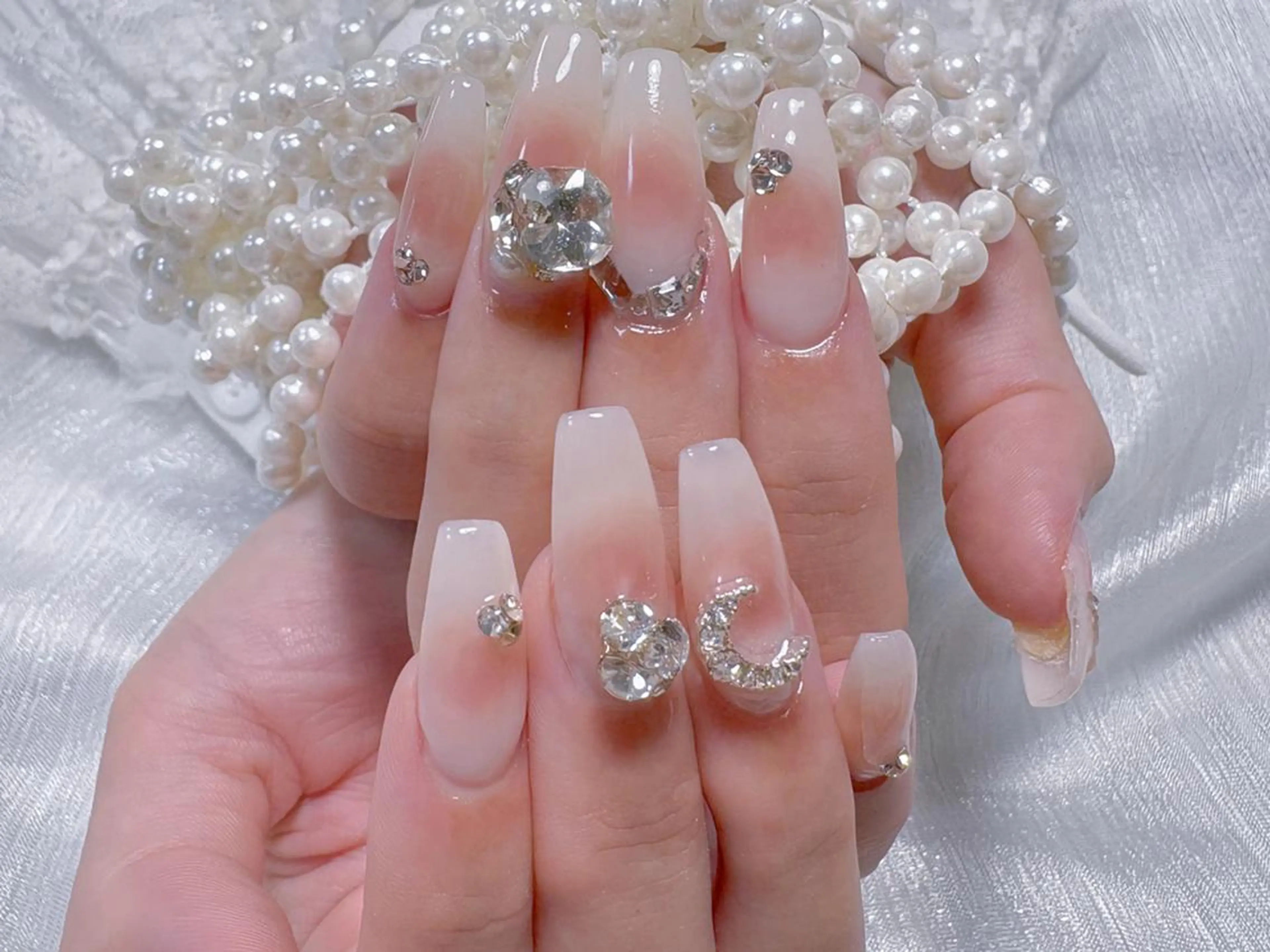 ネイル ハンドネイル 🎀鈴音🎀 ワンホンネイルのネイルデザイン