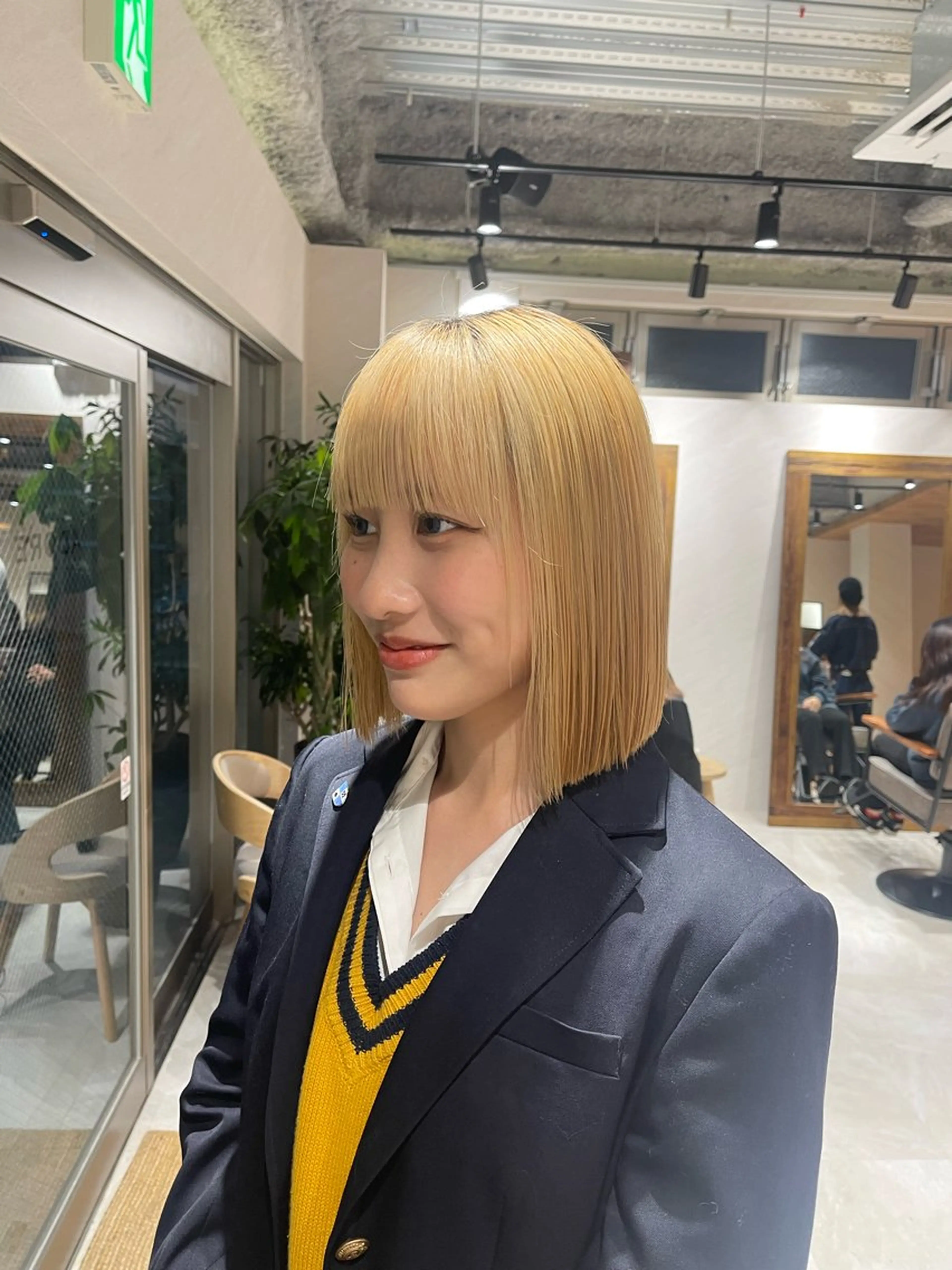 ミディアム カラー ブリーチ トリートメント ヘアセット 🩵ボブ/レイヤー /髪質改善🩵のヘアスタイル