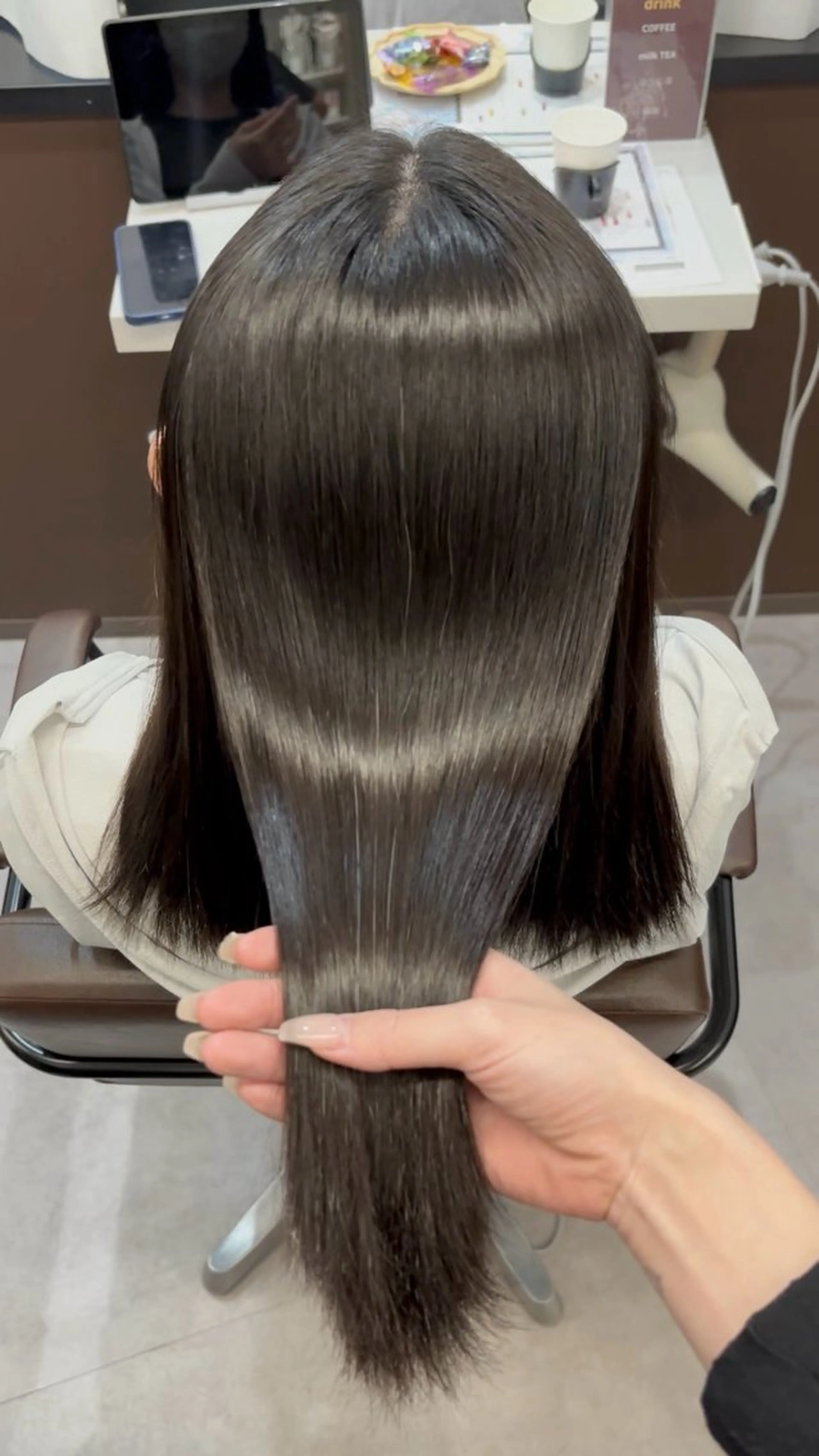 ロング カット 縮毛矯正 トリートメント 梅田/髪質改善× 艶カラー💎miyuのヘアスタイル