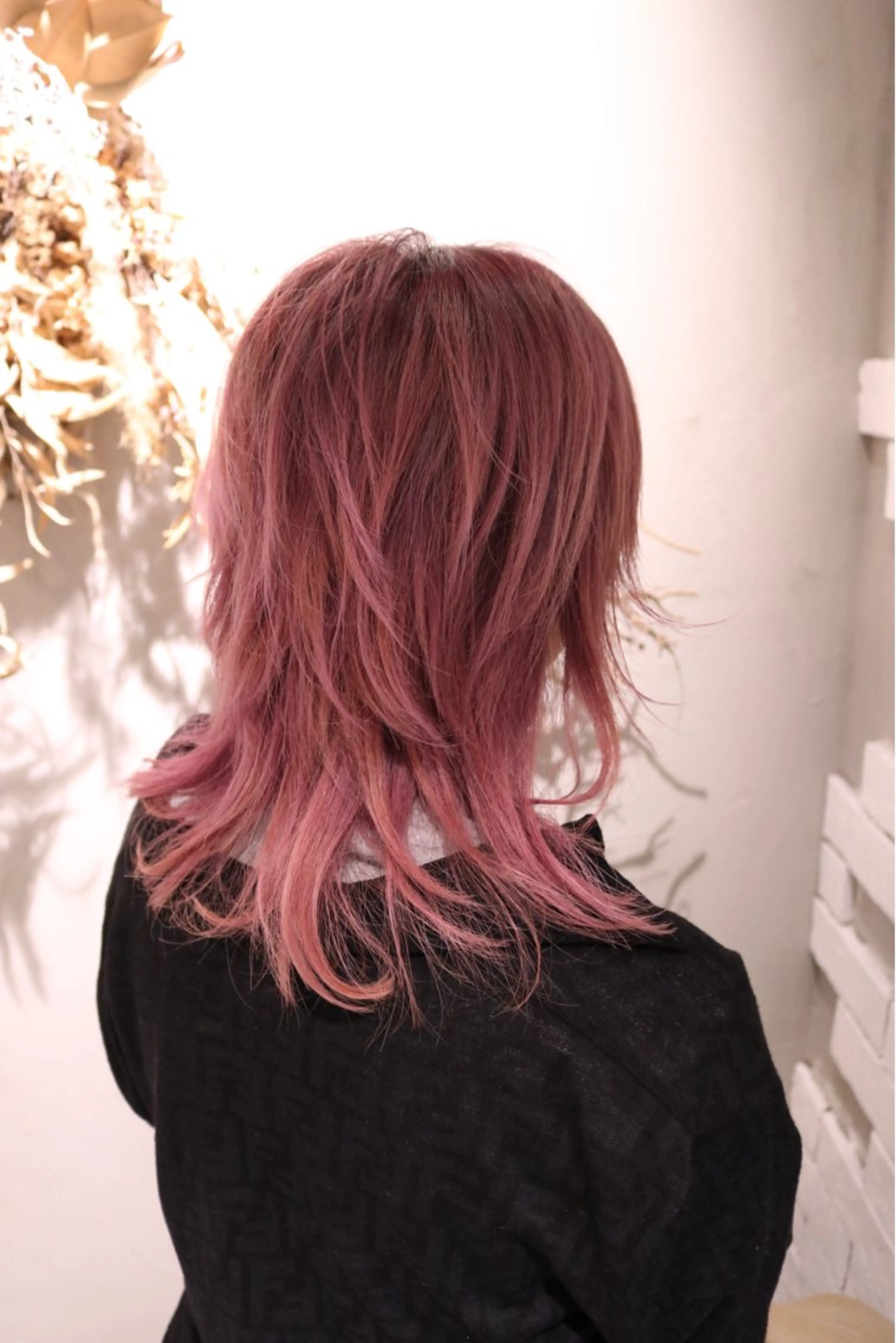 セミロング SALOWIN所属・レイヤー・ウルフ🦋 MAI💎月火限定割のヘアスタイル