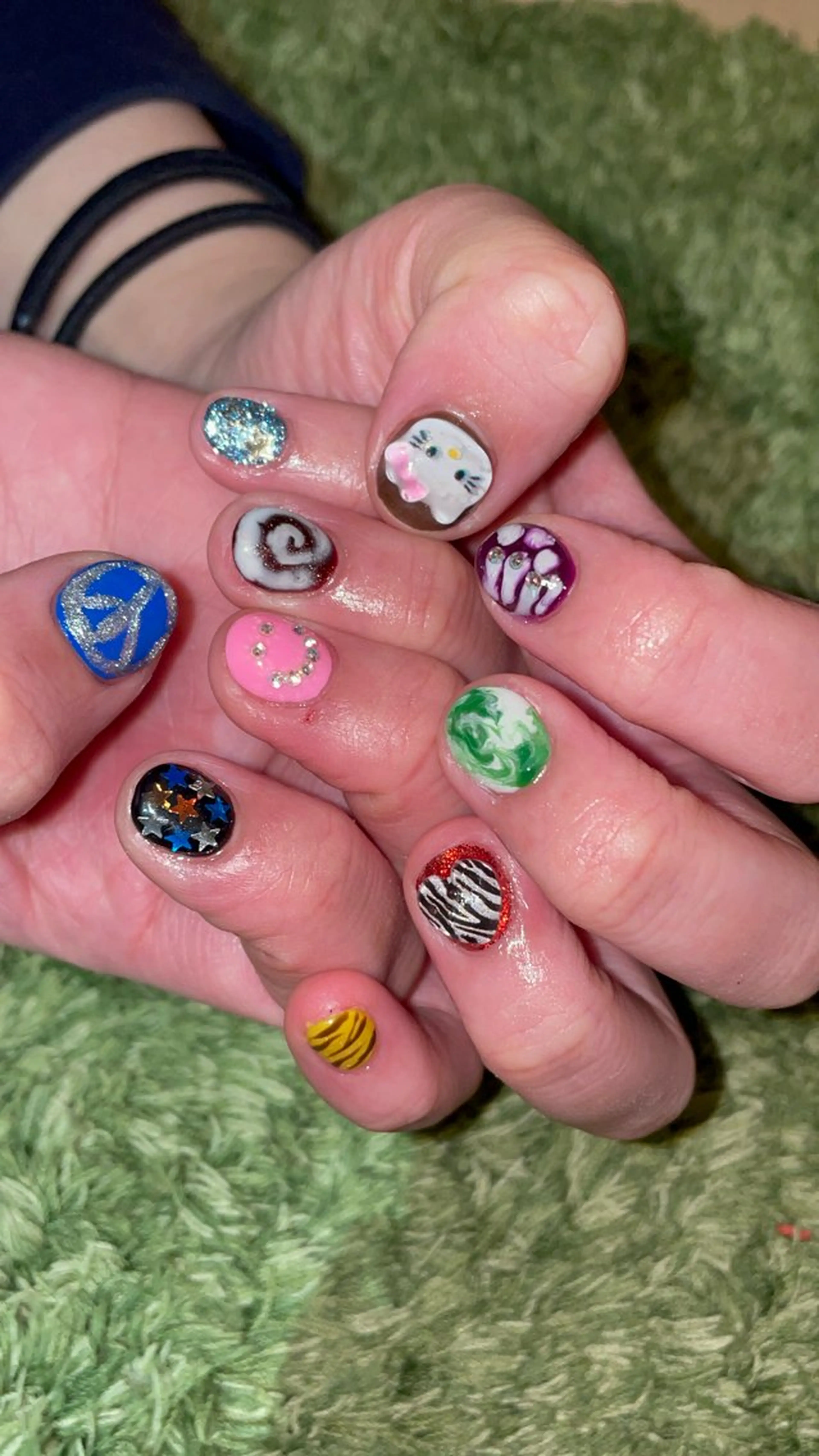 ネイル seventeen 秋葉原🤍aiのネイルデザイン