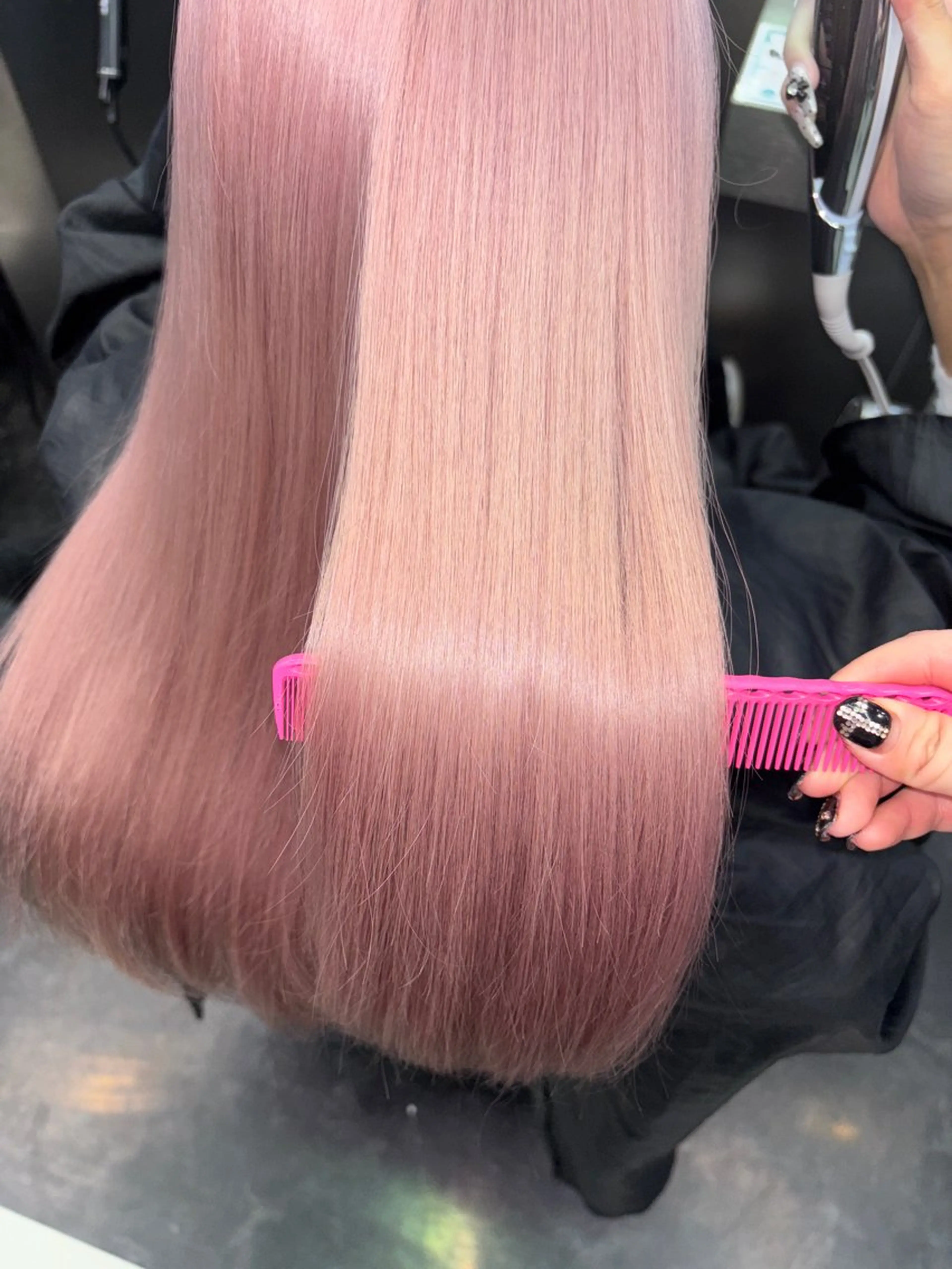 ロング カラー ヘアアレンジ ヘアカラー トリートメント ミルクティー/ピンク カラー/ みう🎀のヘアスタイル