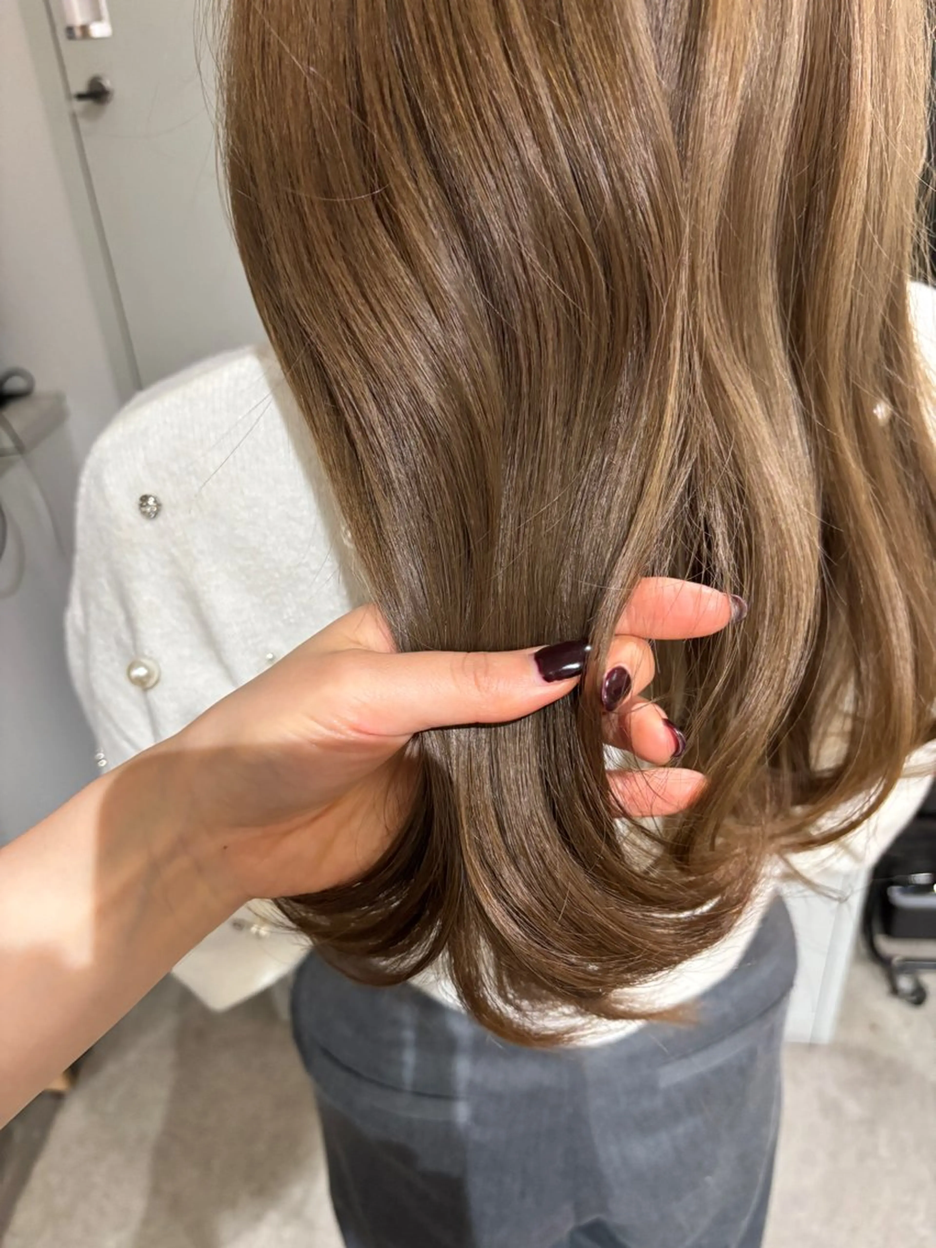 ロング ボブ 韓国風ヘア レイヤーカット ロング 縮毛矯正 ブリーチカラー🤍 髪質改善🌟のヘアスタイル