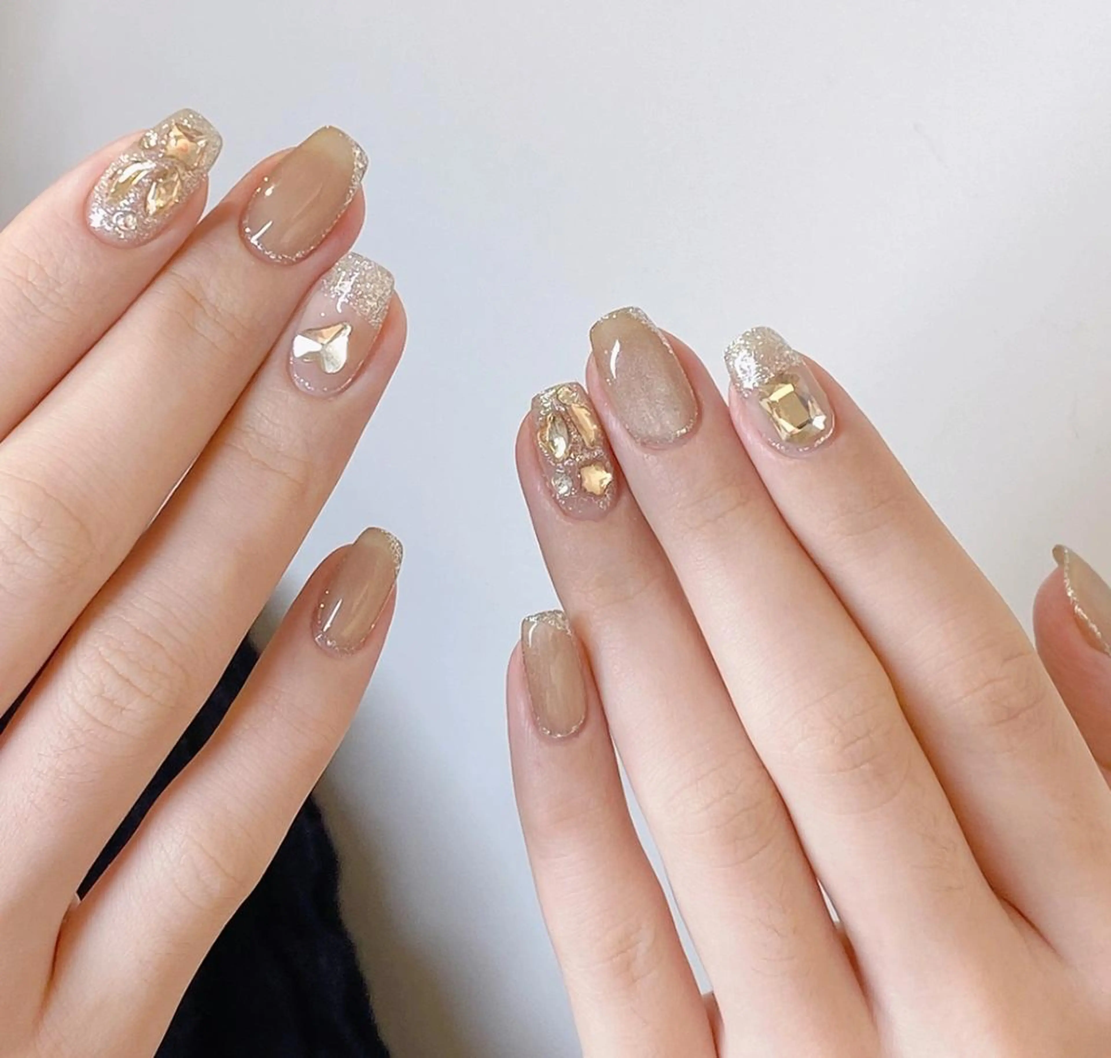 ネイル ハンドネイル 💗キラネイル💗 モチ最高のネイルデザイン