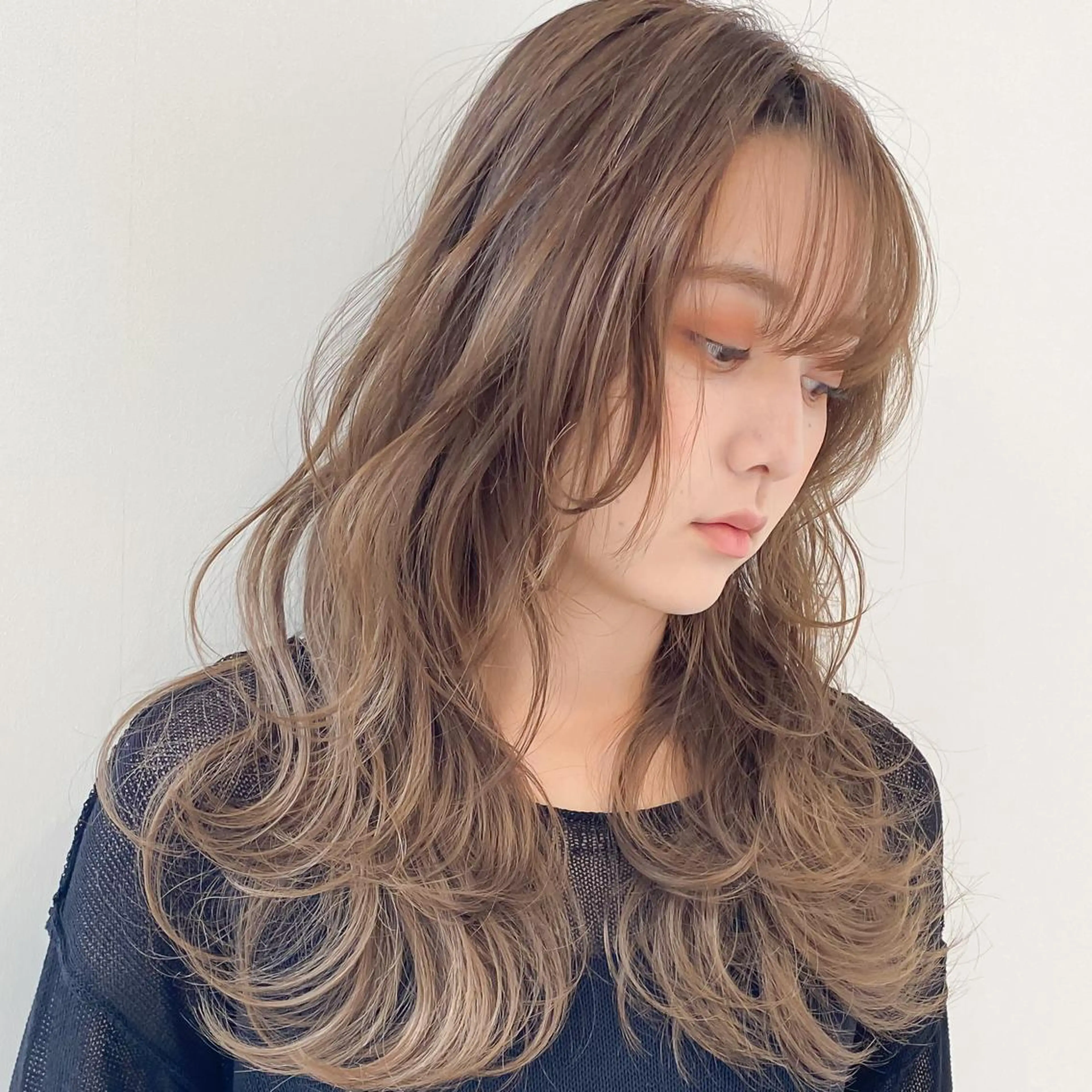 ロング カラー ベージュカラー 黒髪 ブリーチ ケアブリーチ ダブルカラー ✨ハッシュカット✨ ユウキ✨のヘアスタイル