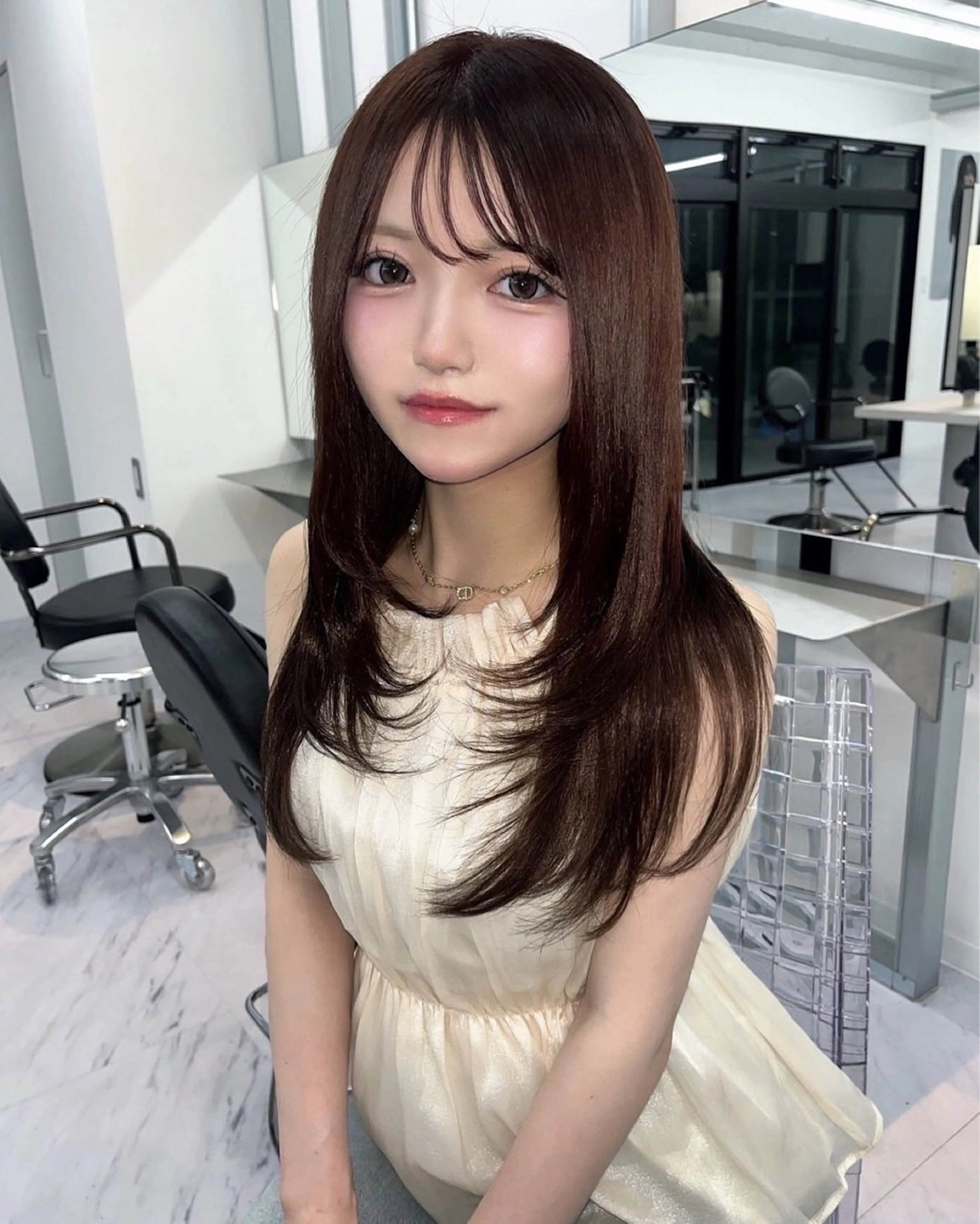 学割【U24】顔周りカット✂️＋オンカラー🌈の写真