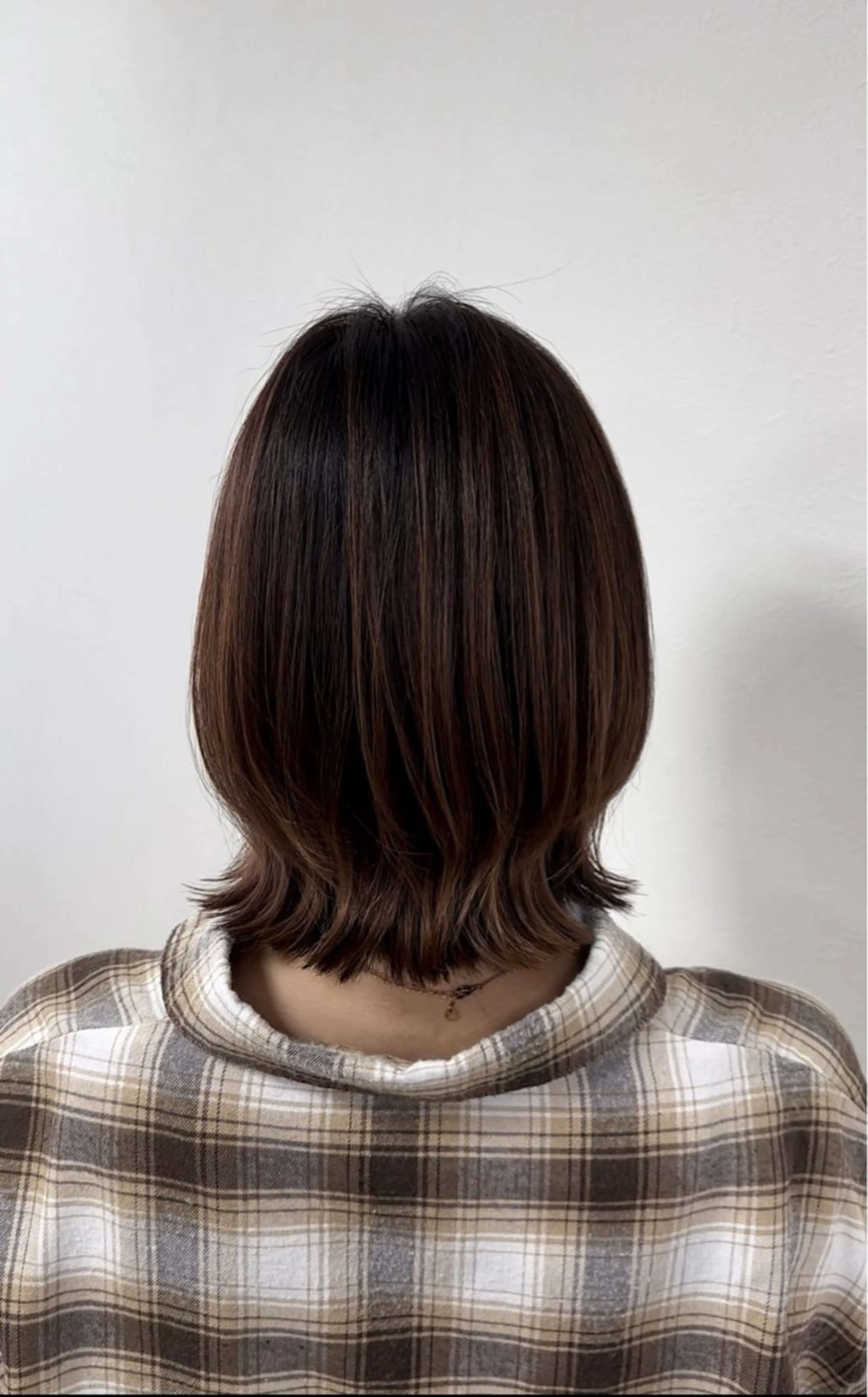 ミディアム enne所属・enne こさかのヘアスタイル