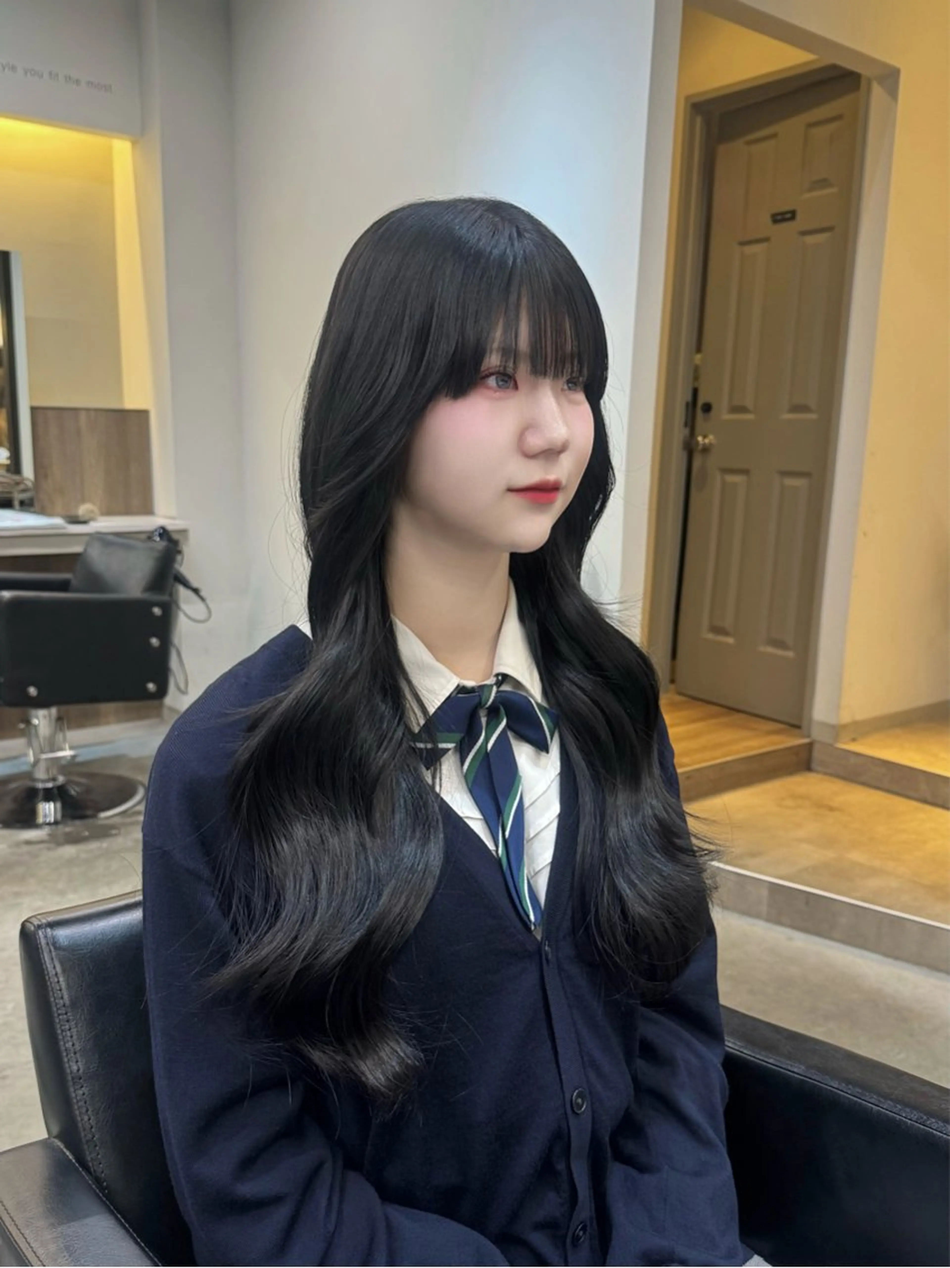 ロング カラー カット ヘアカラー トリートメント 韓国ヘア🇰🇷 YUKINAのヘアスタイル