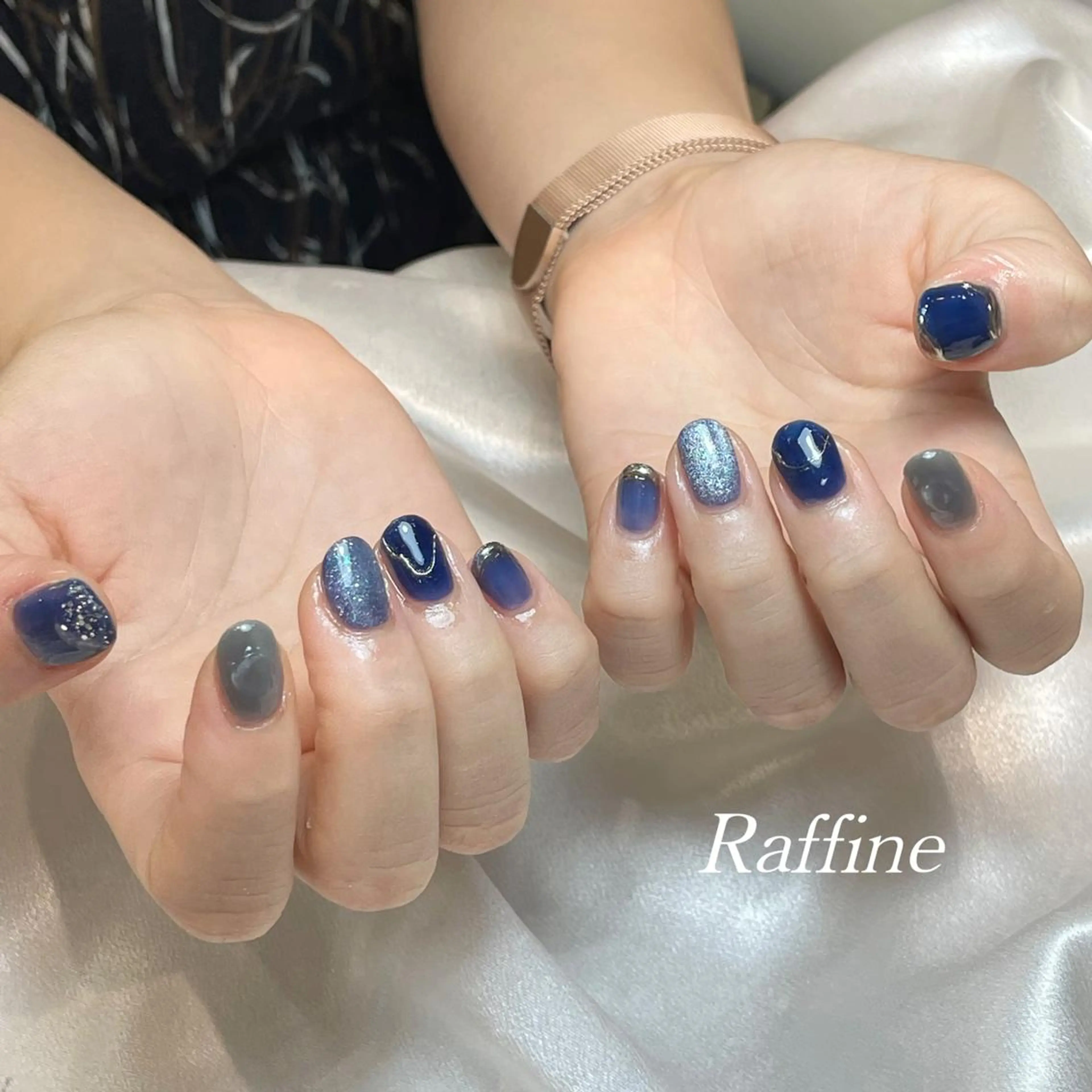 ネイル RAFFINE 月🦋🩵のネイルデザイン