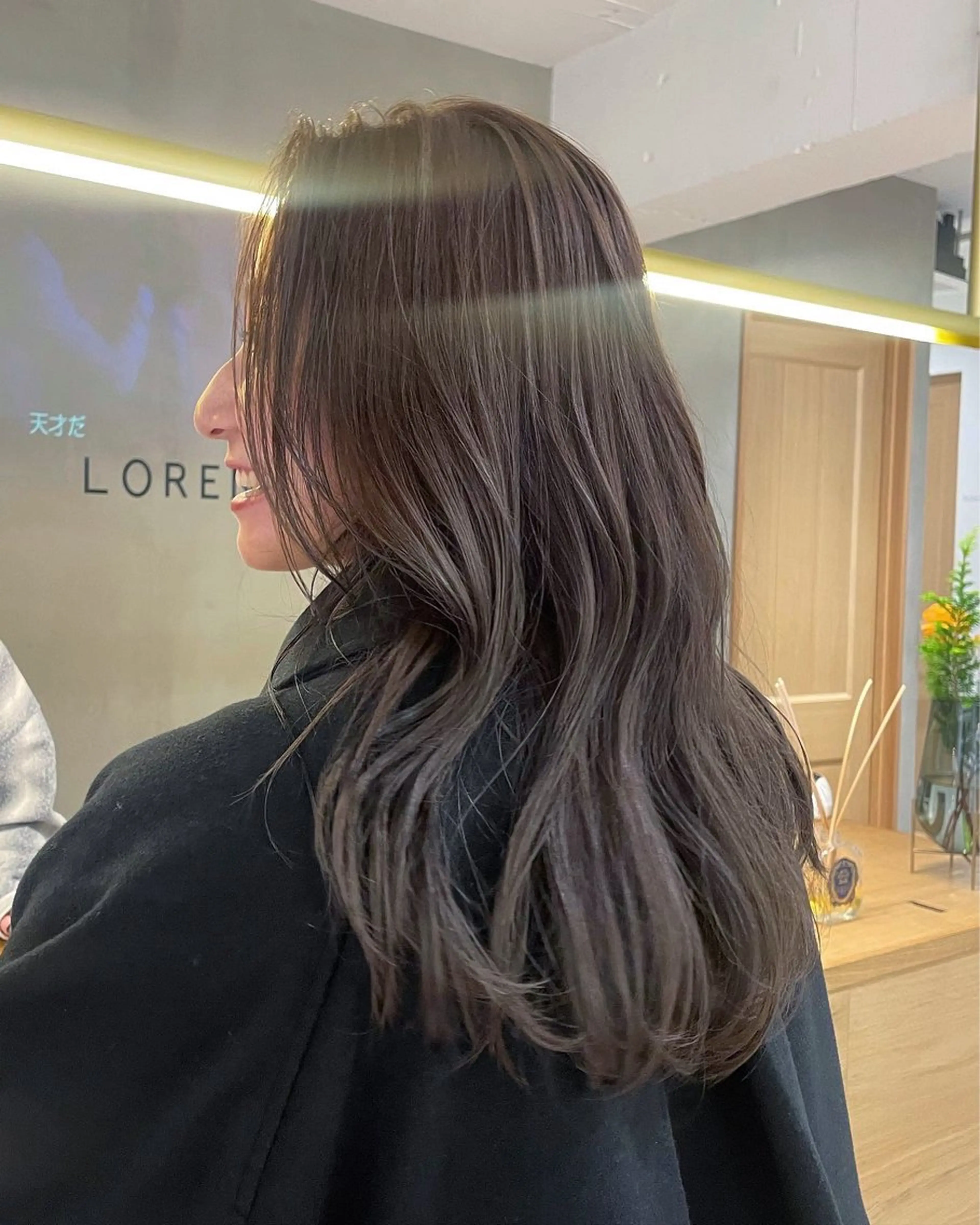 ロング カラー LOREN/ miuのヘアスタイル