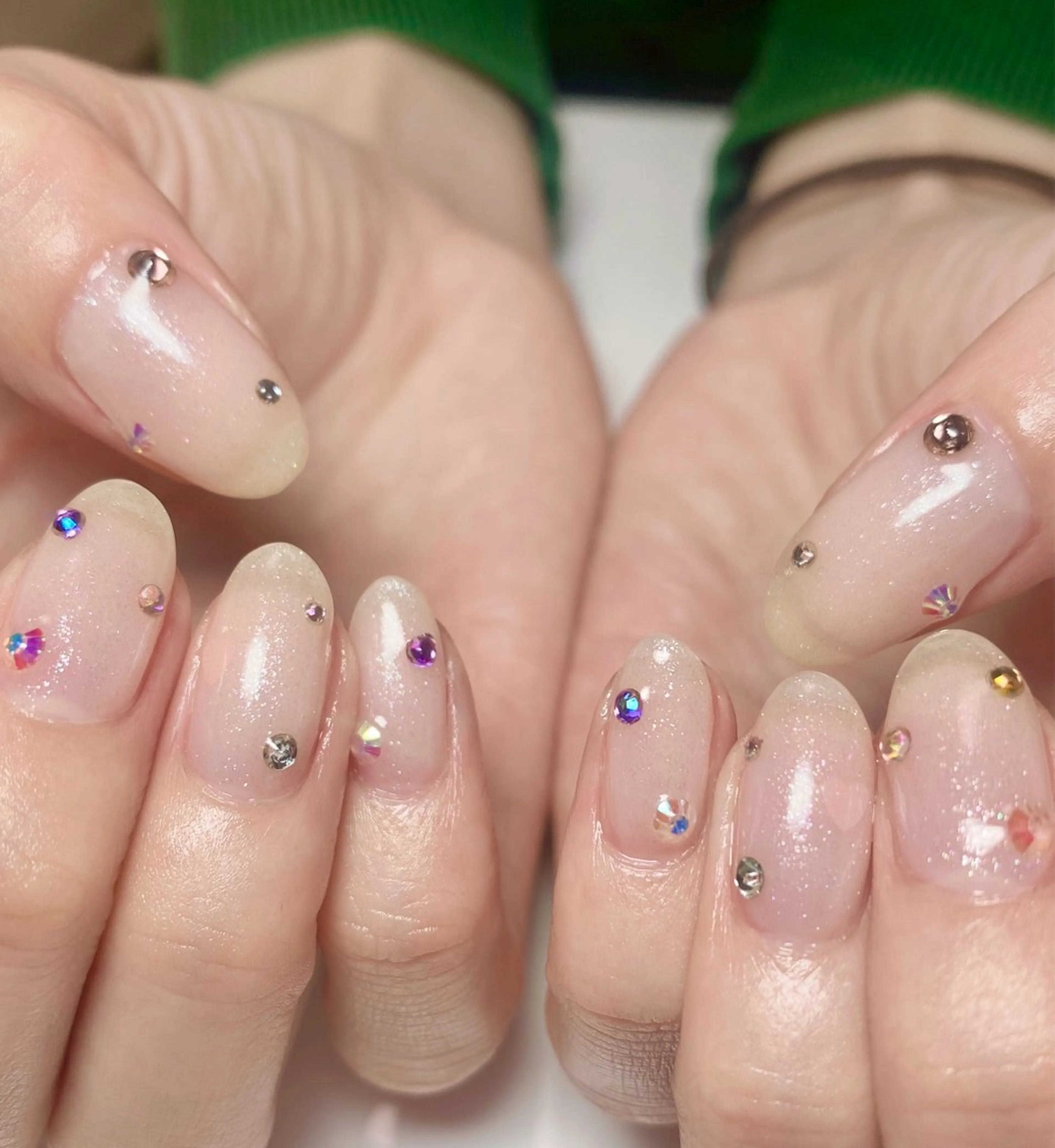 ネイル オーロラネイル ラメ(グリッター) 春ネイル ストーンネイル Nail Salon K 🧸美爪育成のネイルデザイン