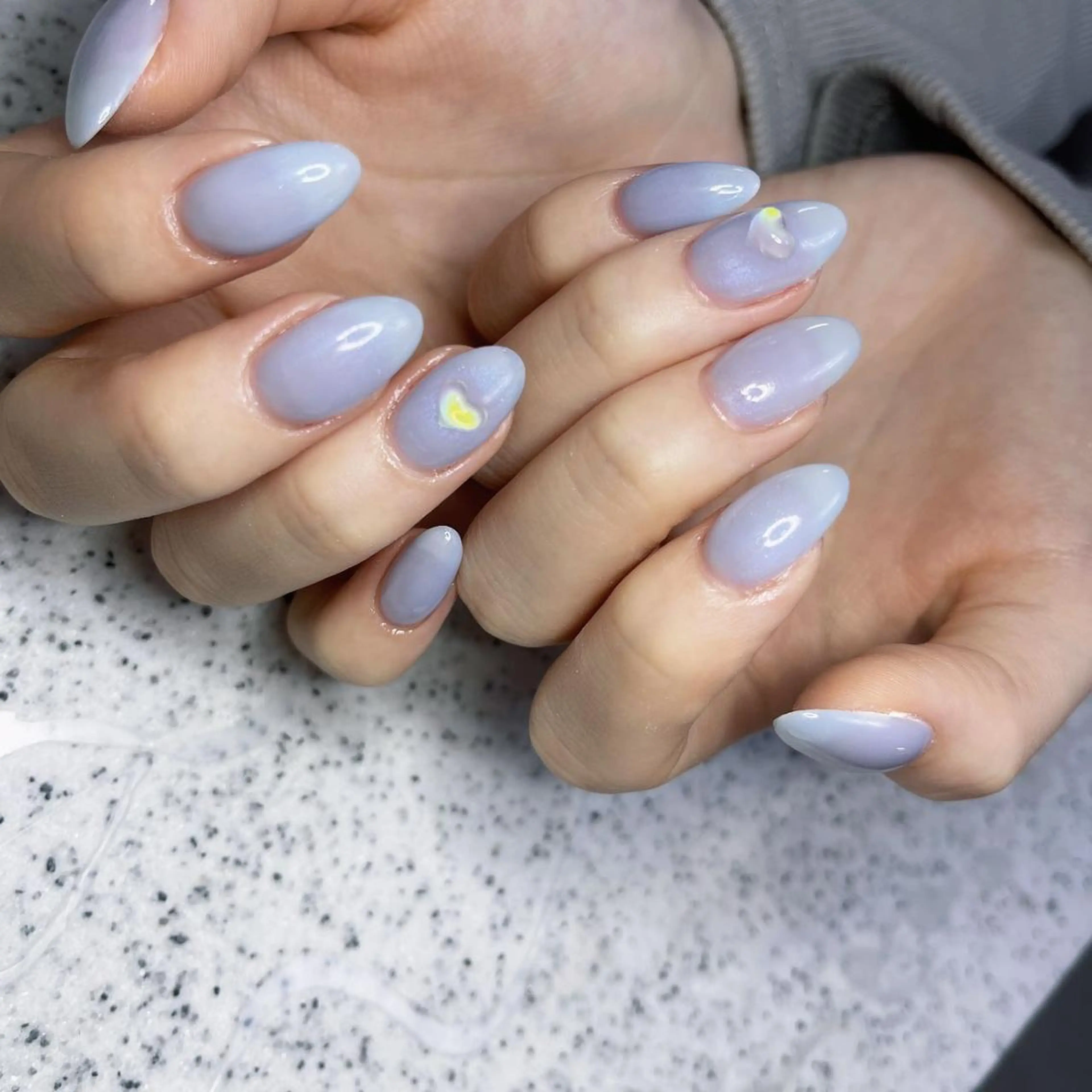 ネイル ラメ(グリッター) ラメグラデーション ワンカラーネイル Queens 新宿本店のネイルデザイン