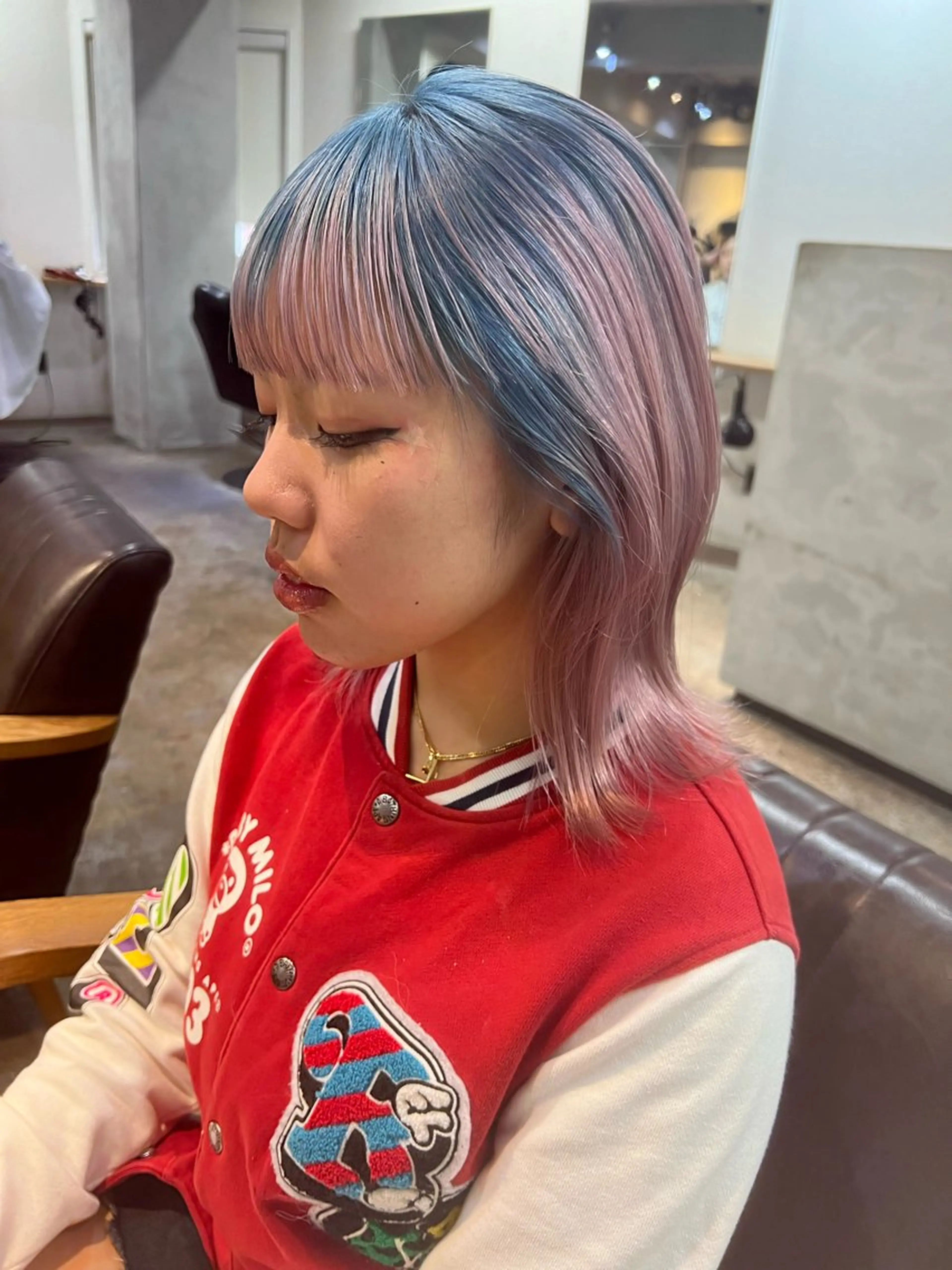 ミディアム カット ヘアカラー トリートメント 東のりか/ハイトーン ブリーチカラー/ボブのヘアスタイル