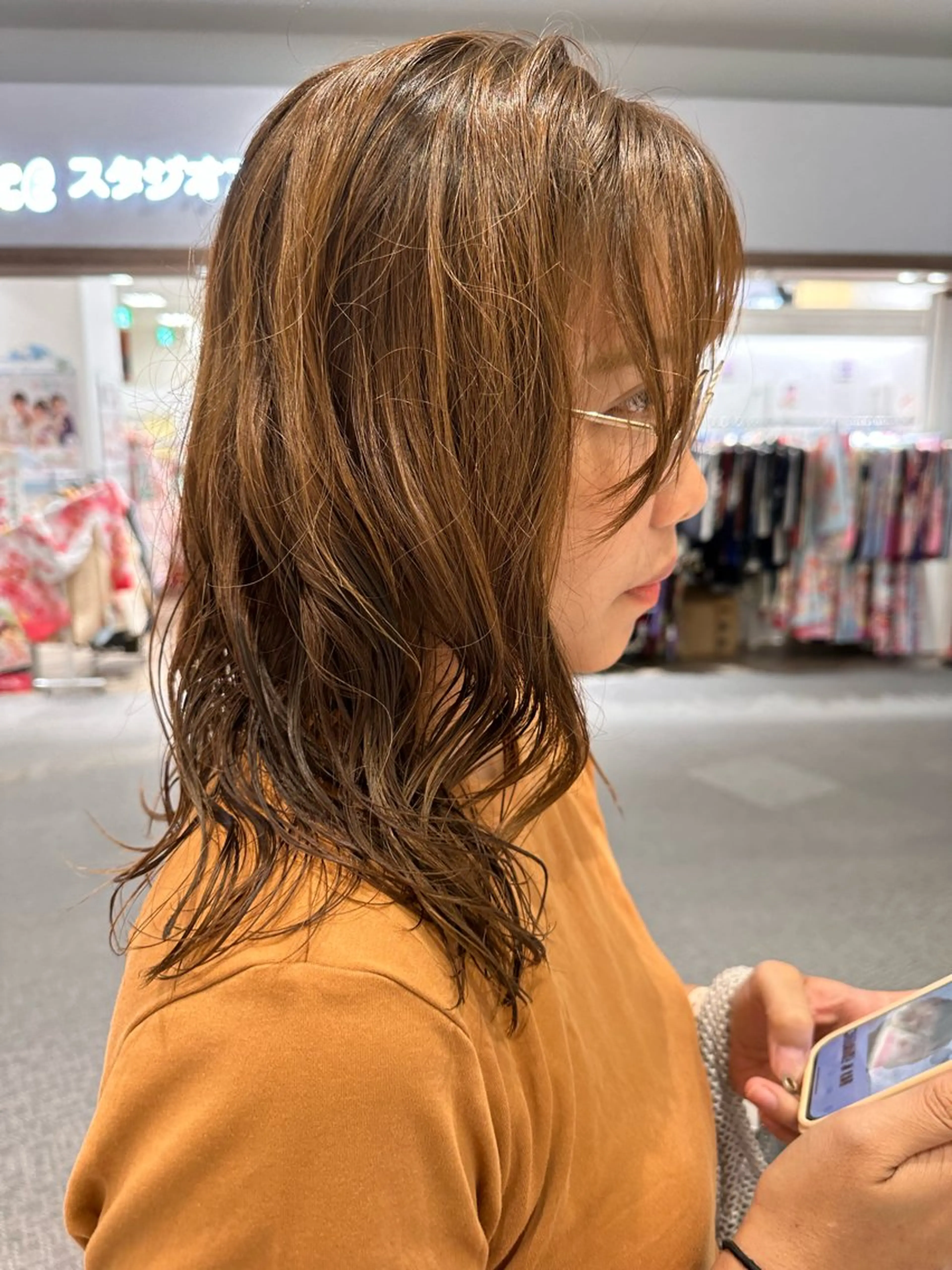 セミロング カット GOAT_茅ヶ崎 キシ サクラのヘアスタイル