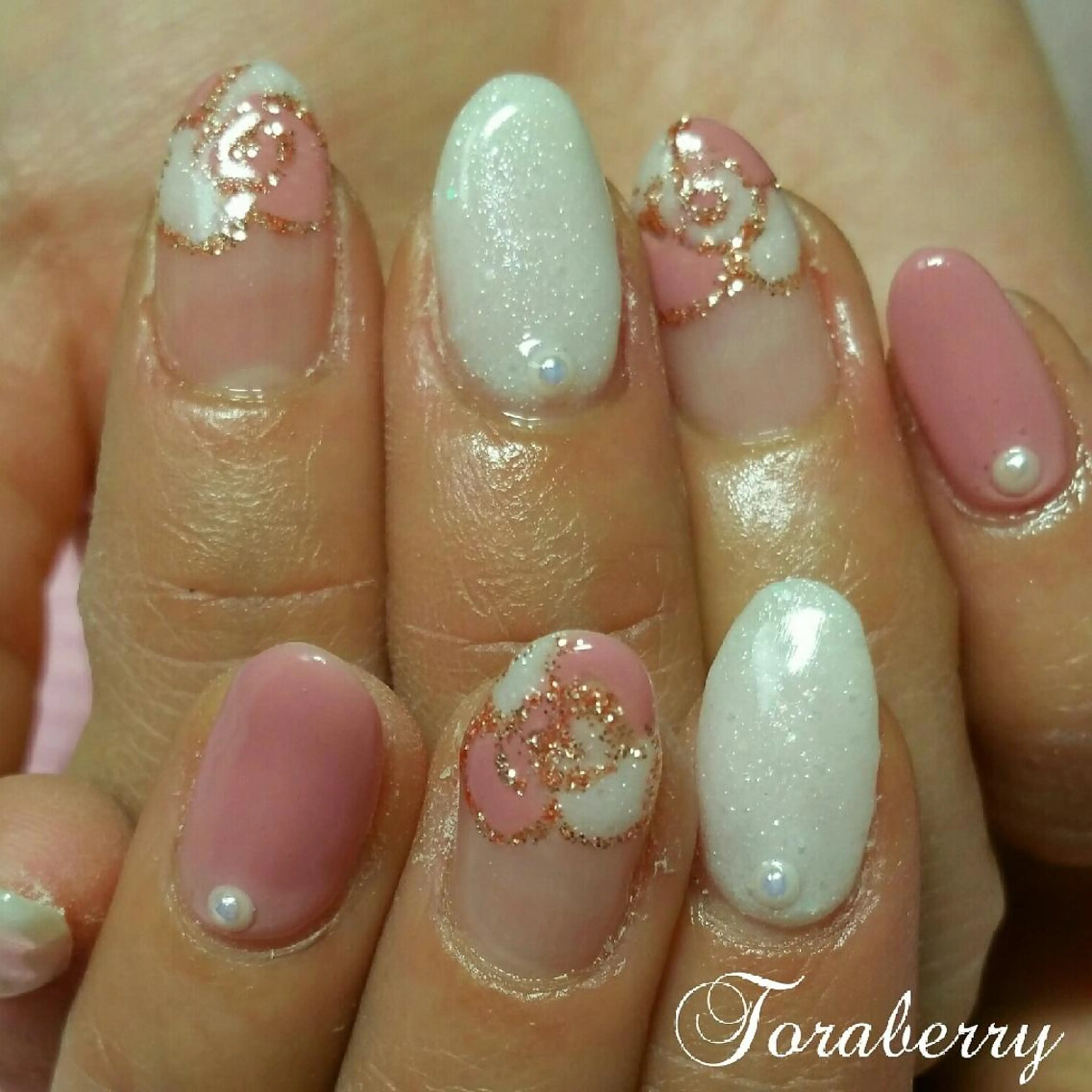 ネイル フレンチネイル ネイリスト なつみのネイルデザイン