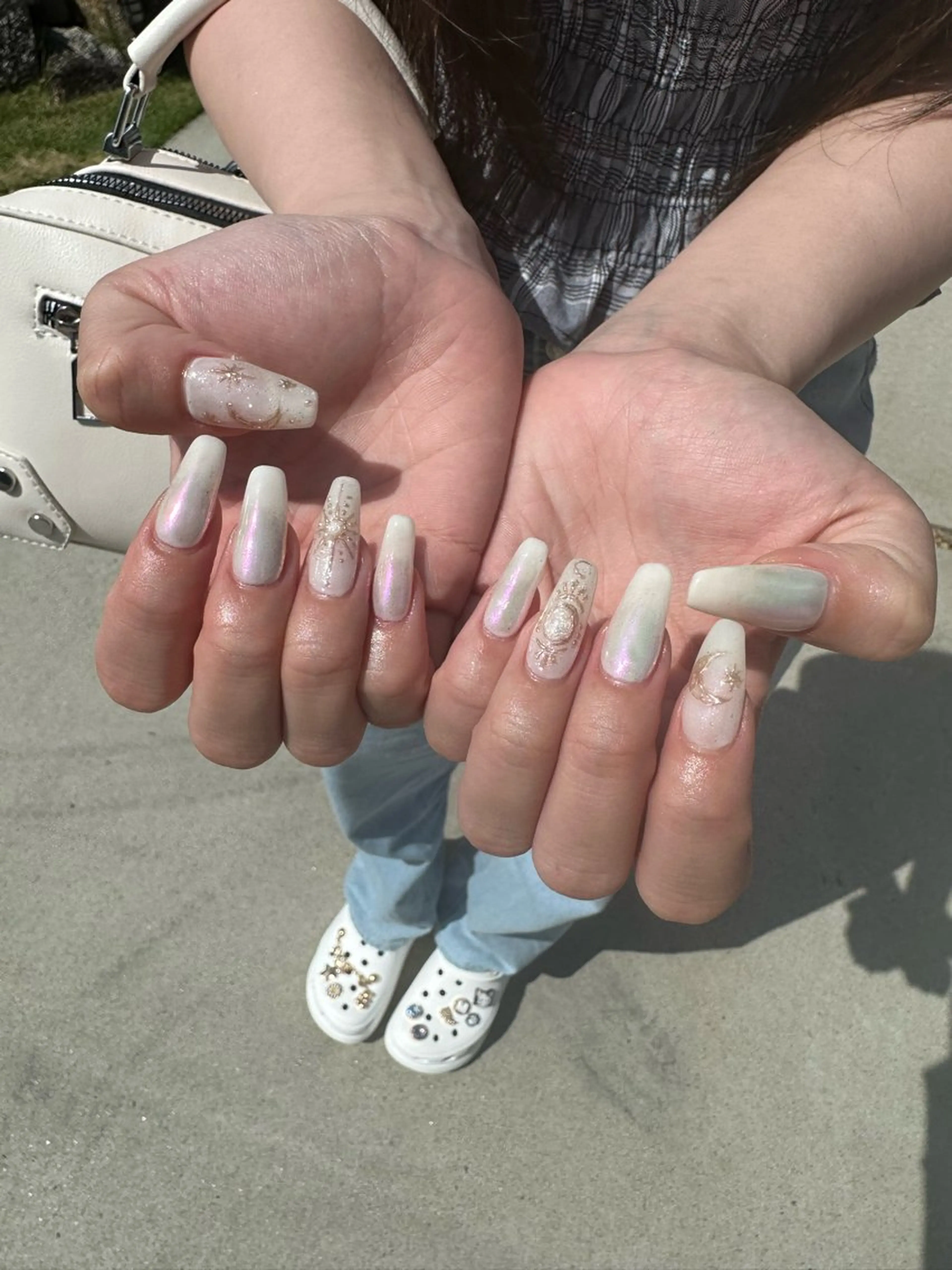 ネイル アートネイル オーロラネイル nailroom Anmie.のネイルデザイン