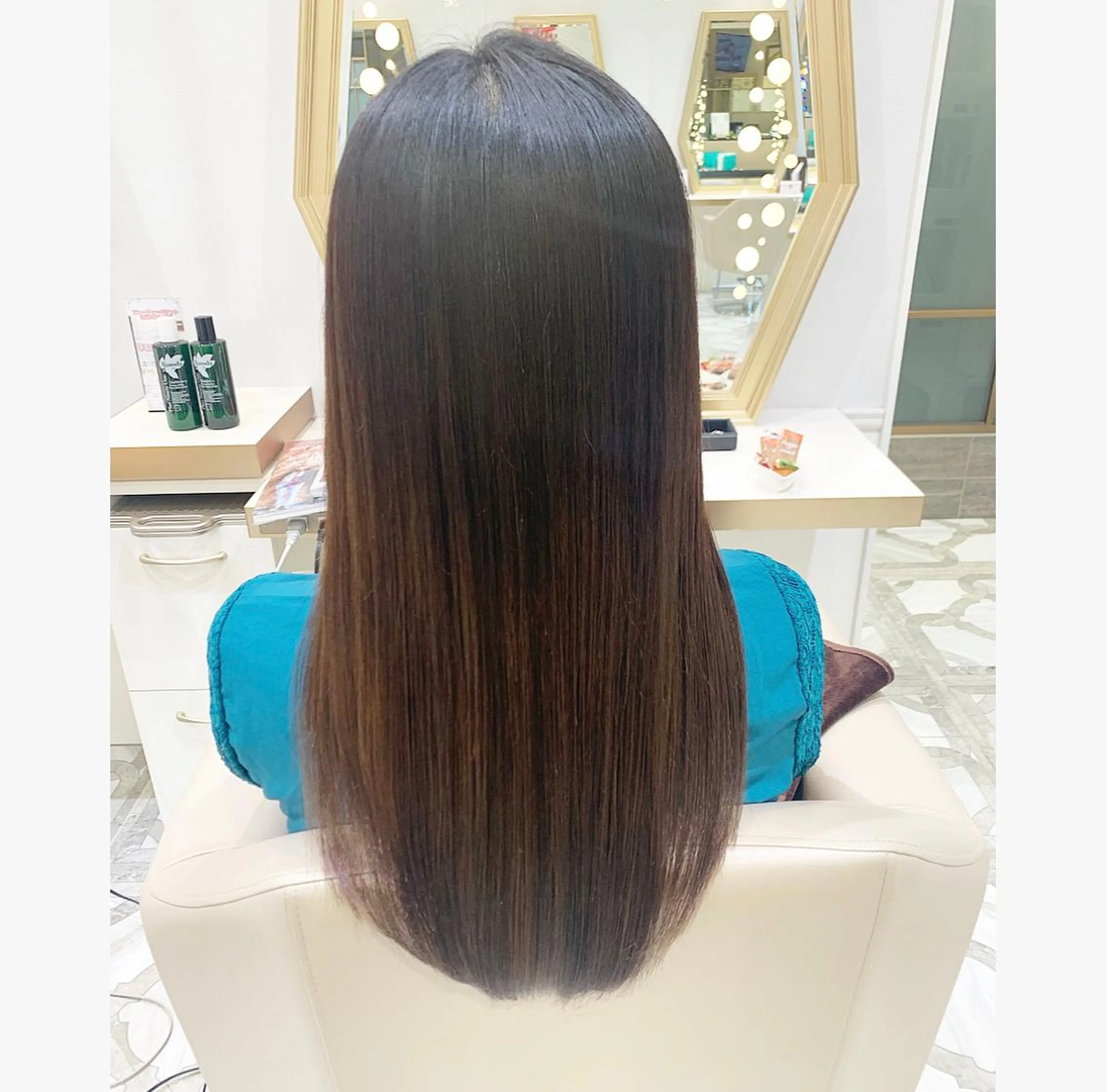 ロング カット 縮毛矯正 トリートメント 💙美髪救世主💙 関華蓮のヘアスタイル