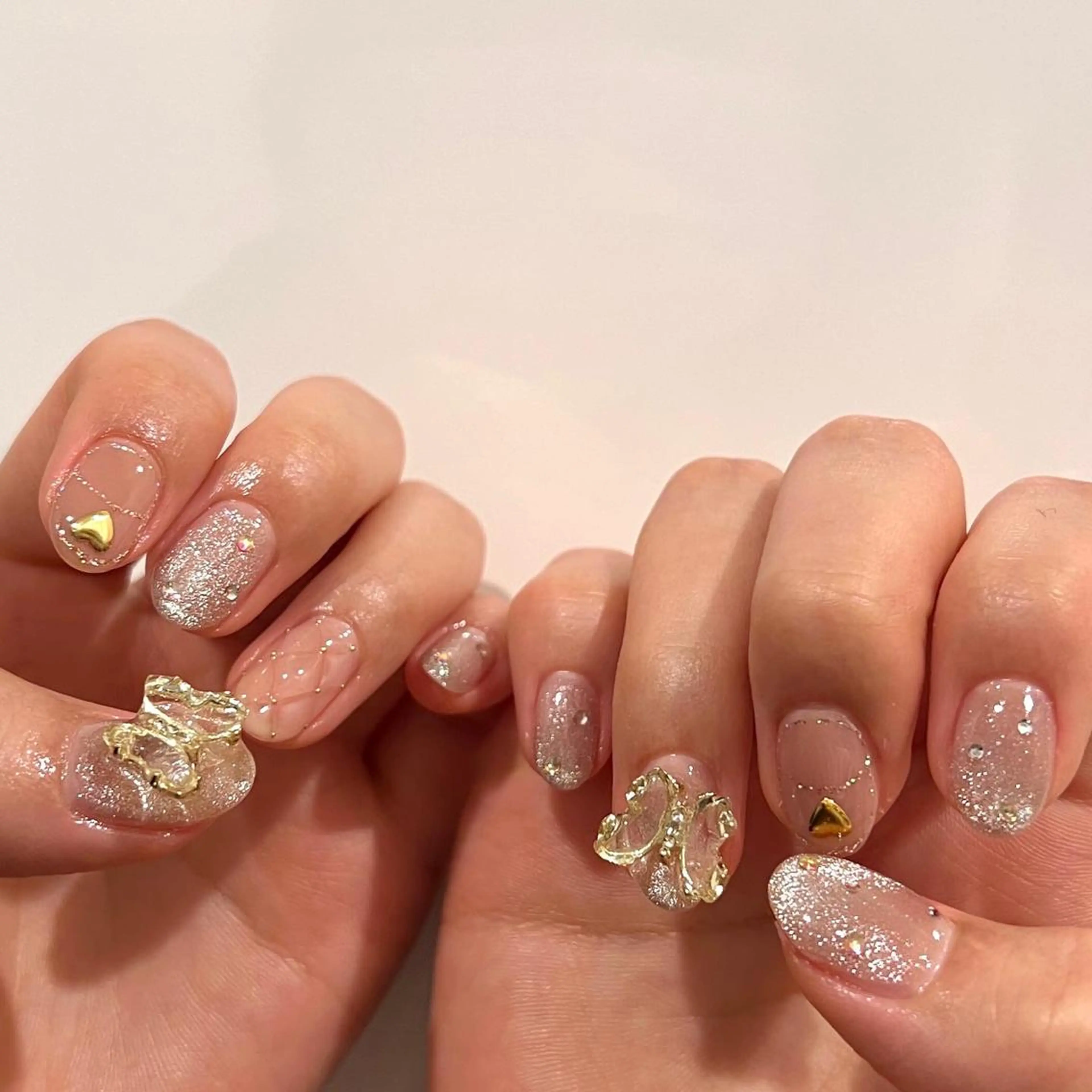 ネイル 黒葛原 めぐみのネイルデザイン