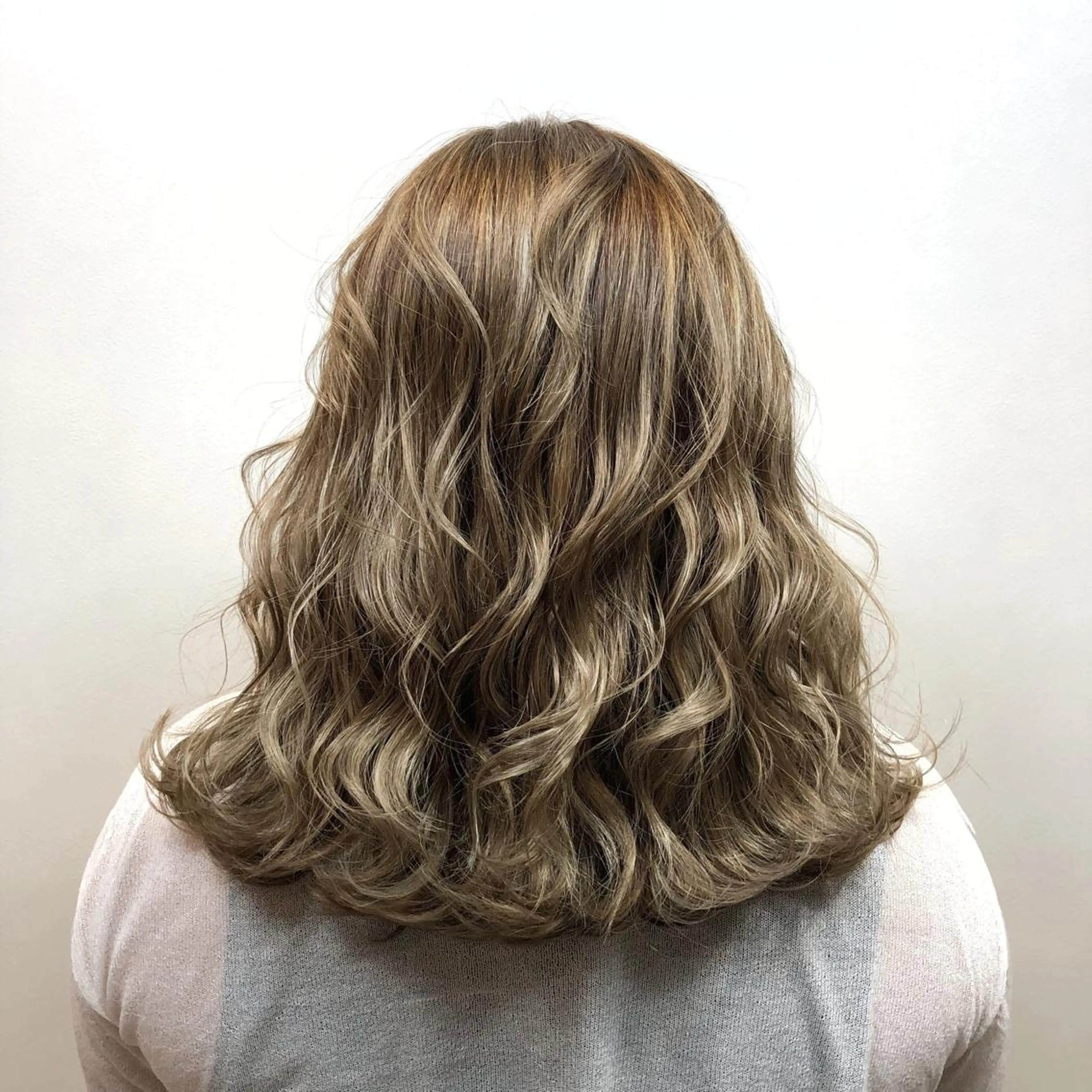 セミロング カラー レイヤー,ボブ / 彩未のヘアスタイル