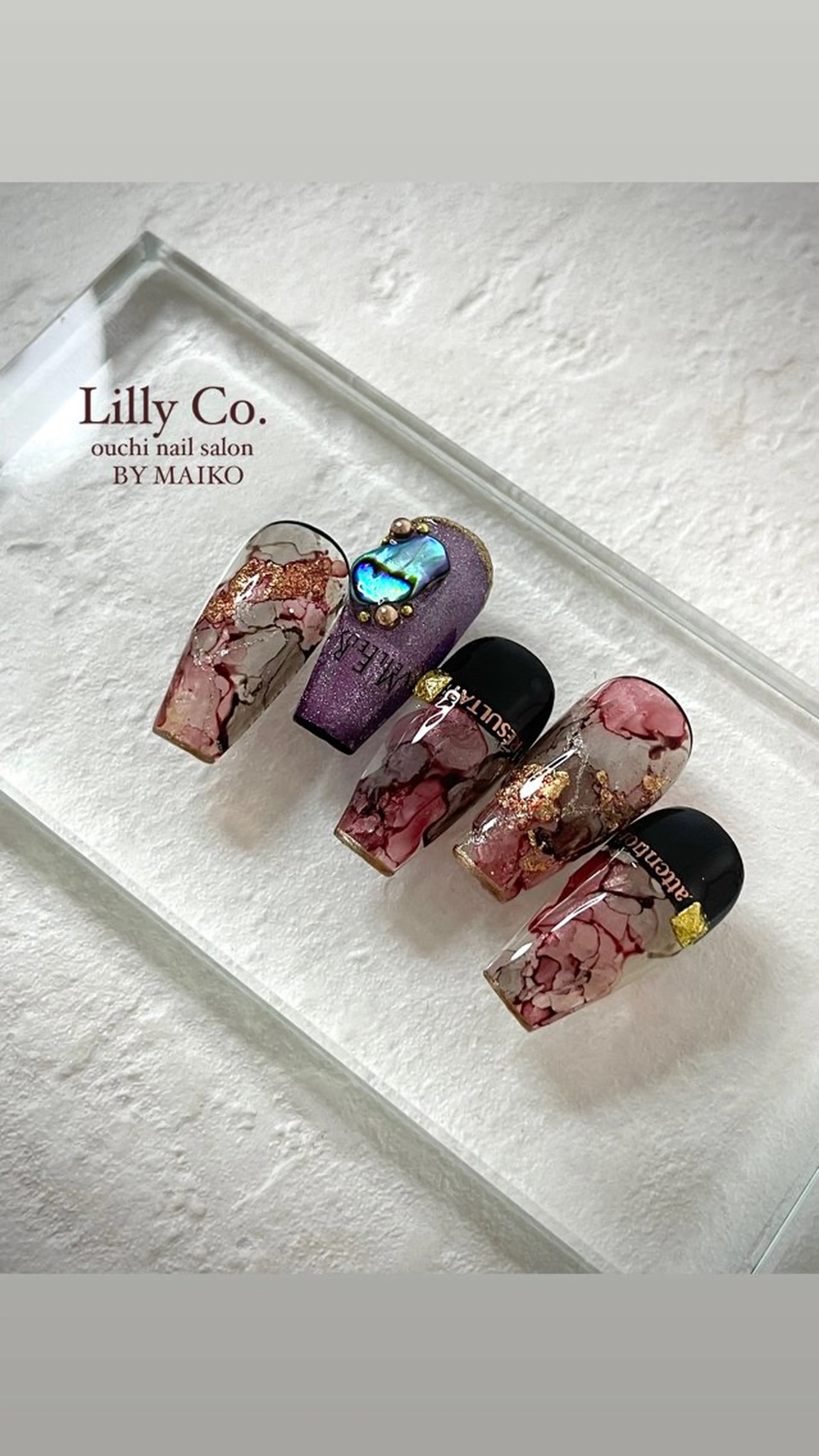 ネイル アートネイル ハンドネイル ハンドケア Lilly Co.のネイルデザイン