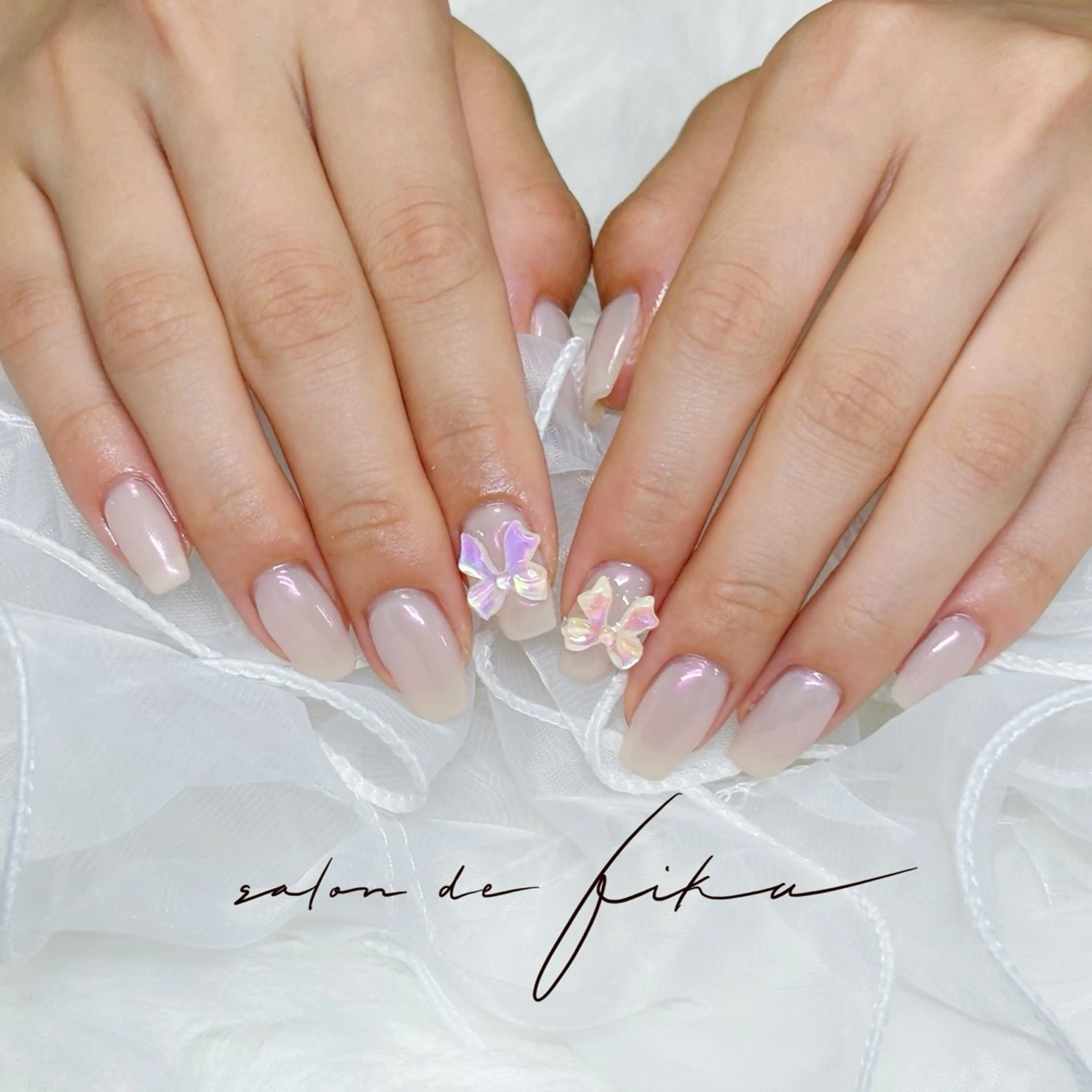 ネイル オーロラネイル リボン ハンドネイル 🐝TOMO🎀ིྀ 【パラジェル取扱店】のネイルデザイン