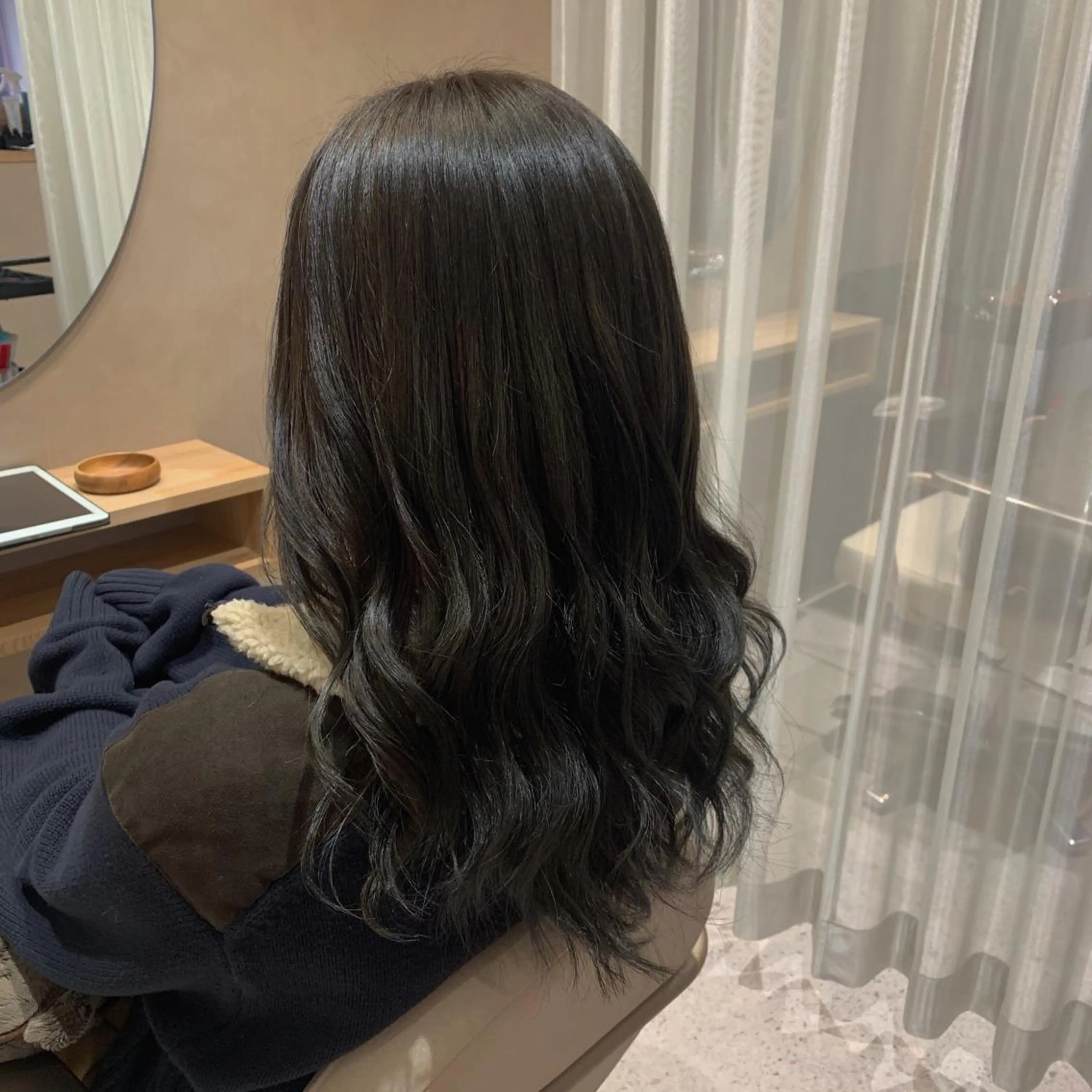 セミロング カラー ハイライトカラー ハイライト ヘアカラー SALOWIN京都河原町suite店所属・うる艶カラー／ 髪質改善／arisaのヘアスタイル