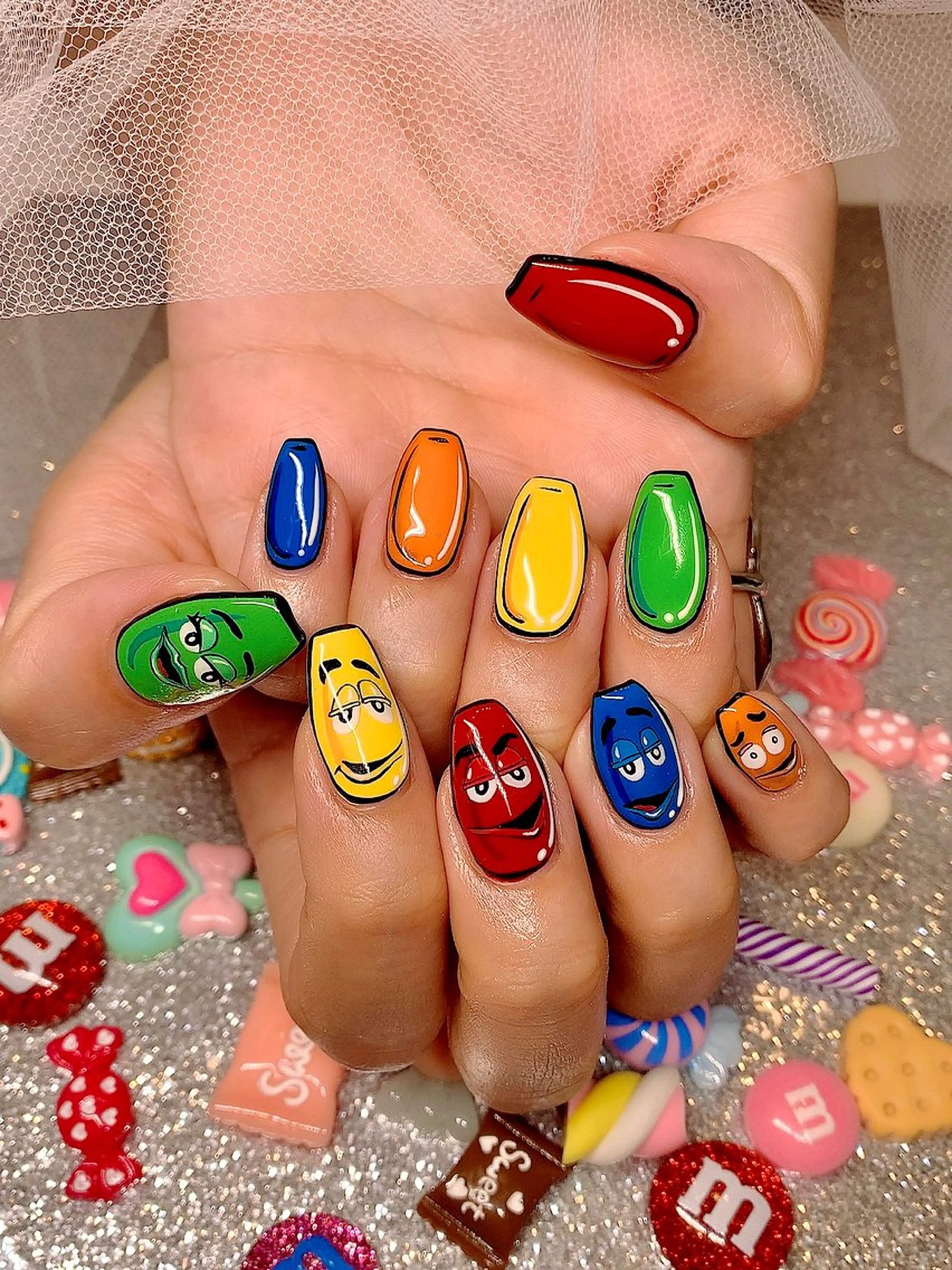 ネイル アートネイル キラキラネイル 韓国ネイル 持ち込み ストーンネイル シェアサロンLei.g(レイジー)所属・3Dアートネイル💗 都築レナのネイルデザイン