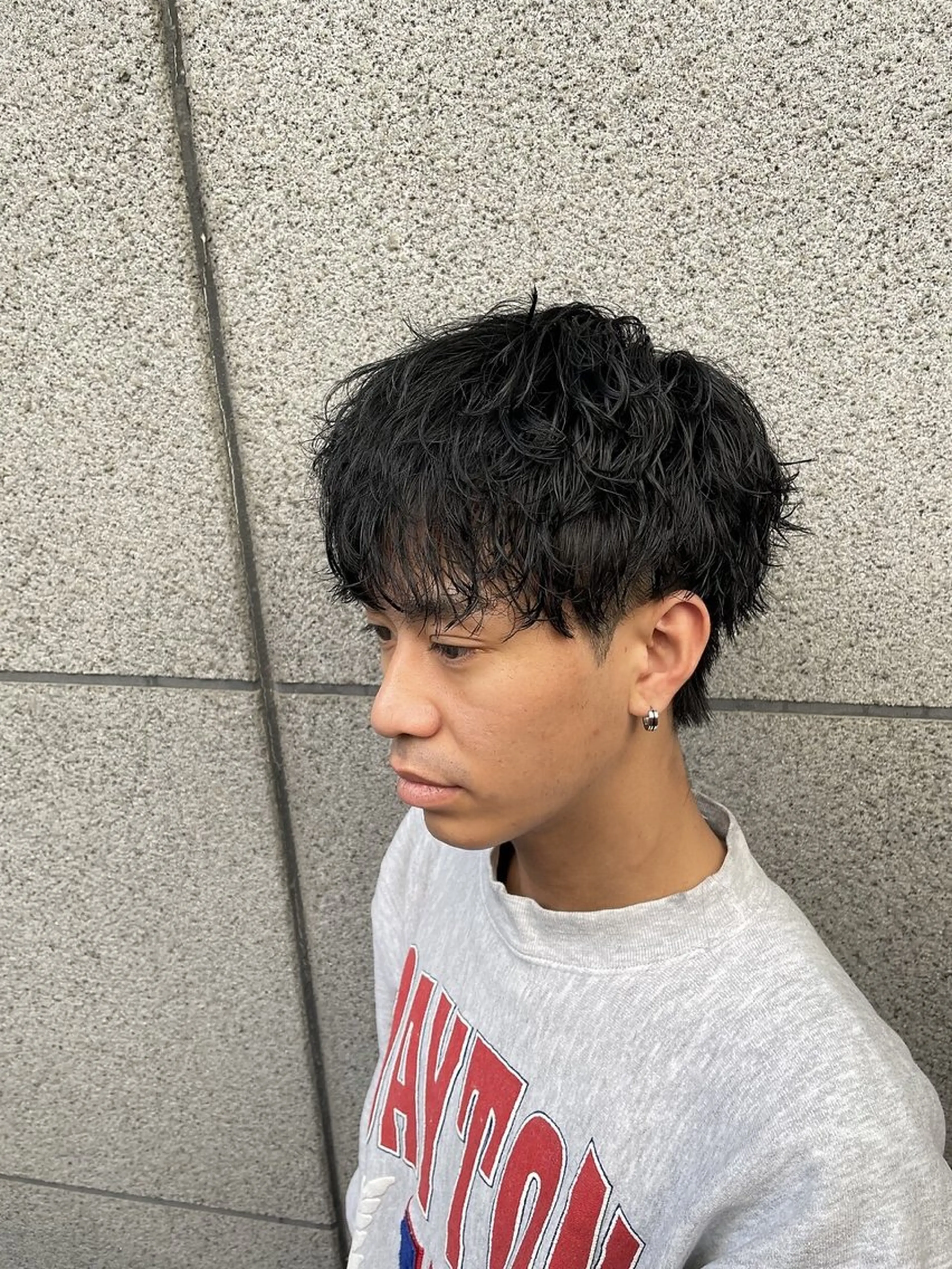 メンズ センターパート ダウンパーマ フェードカット フェザーパーマ カルマパーマ MEN’SsalonHYPE所属・メンズカット/布施/ 秋山　涼のヘアスタイル