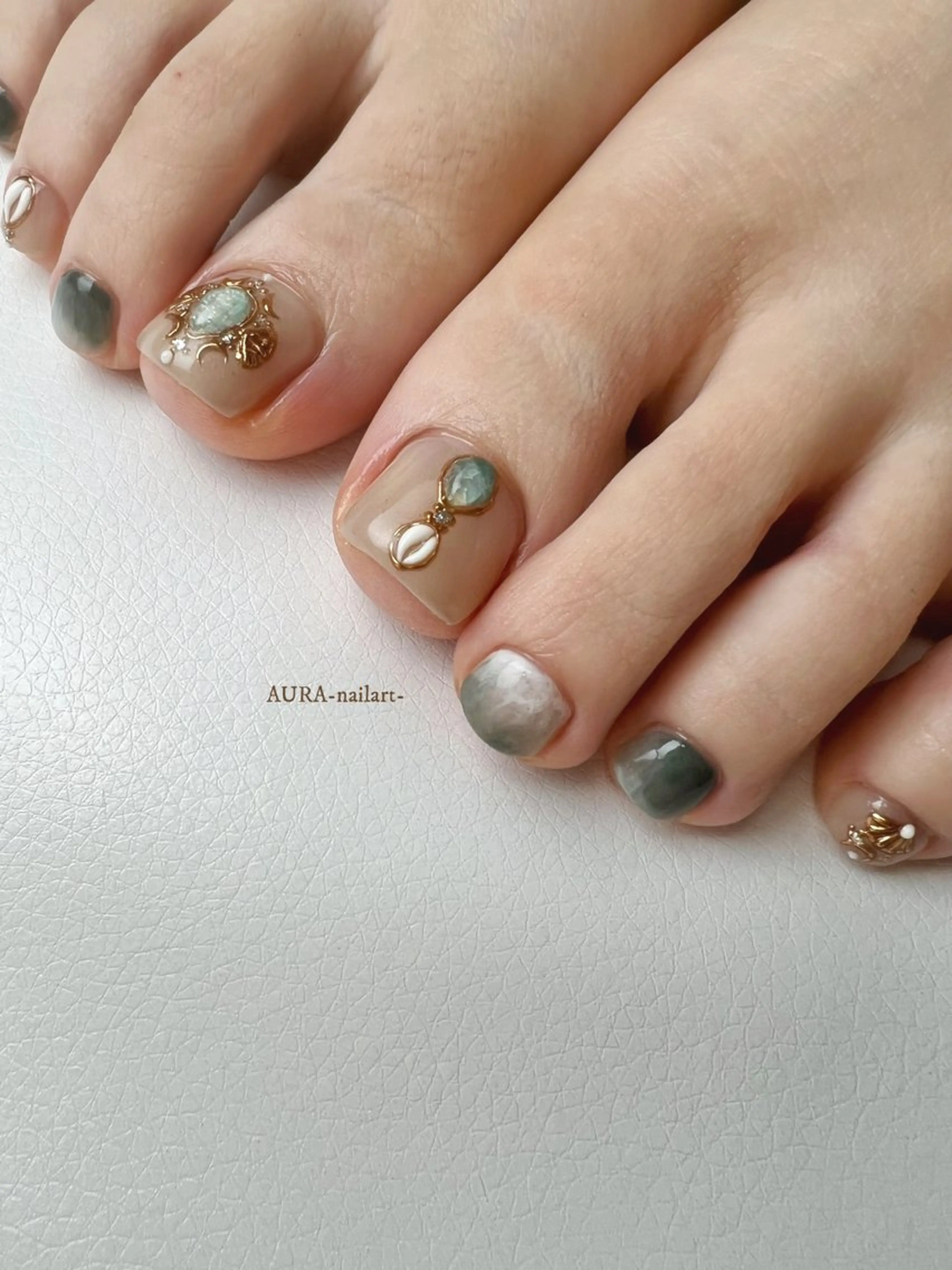 ネイル ハンドネイル AURA nailartのネイルデザイン