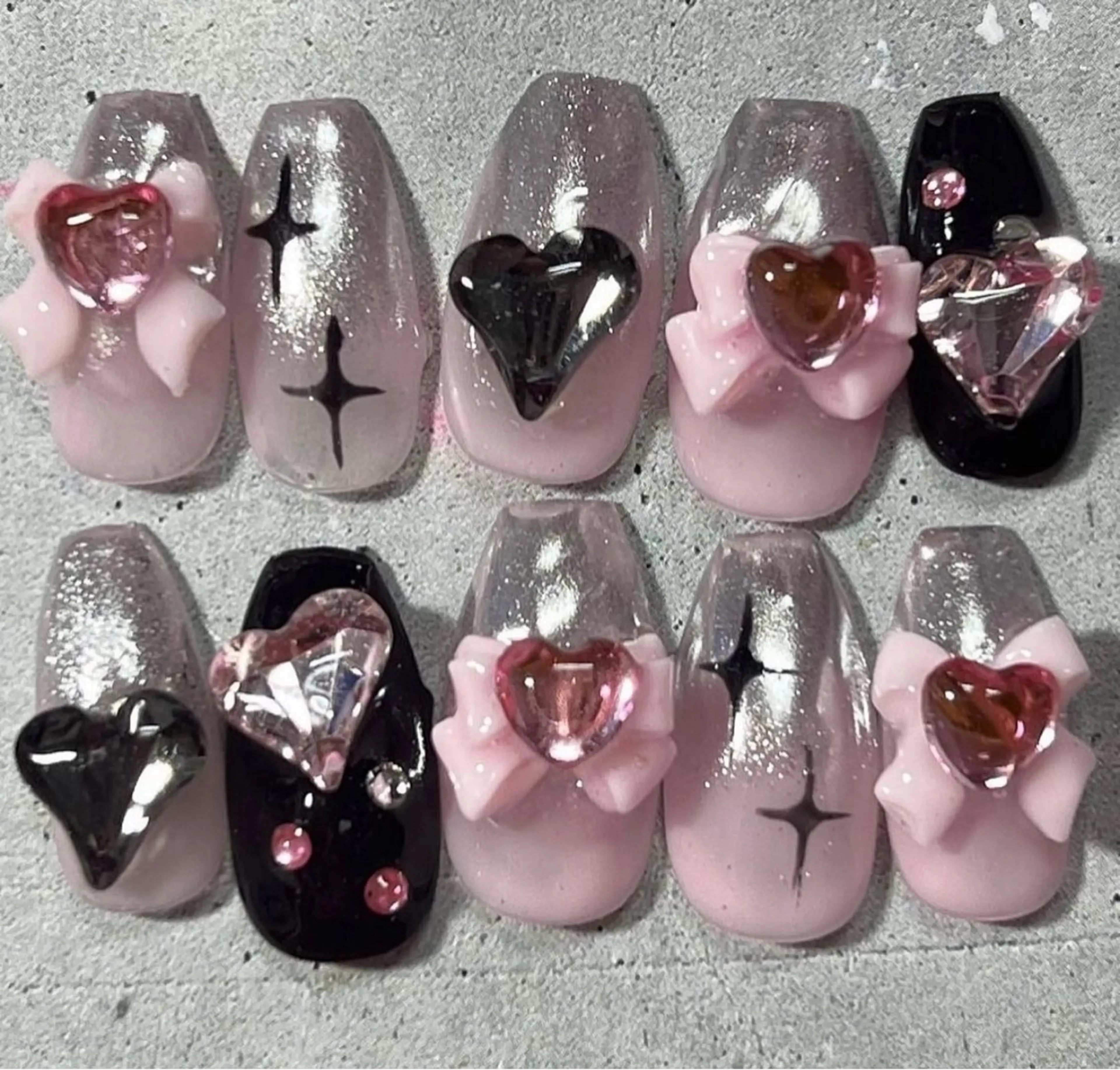 ネイル グラデーション キラキラネイル ワンカラーネイル 冬ネイル Jenn Nail Salonのネイルデザイン