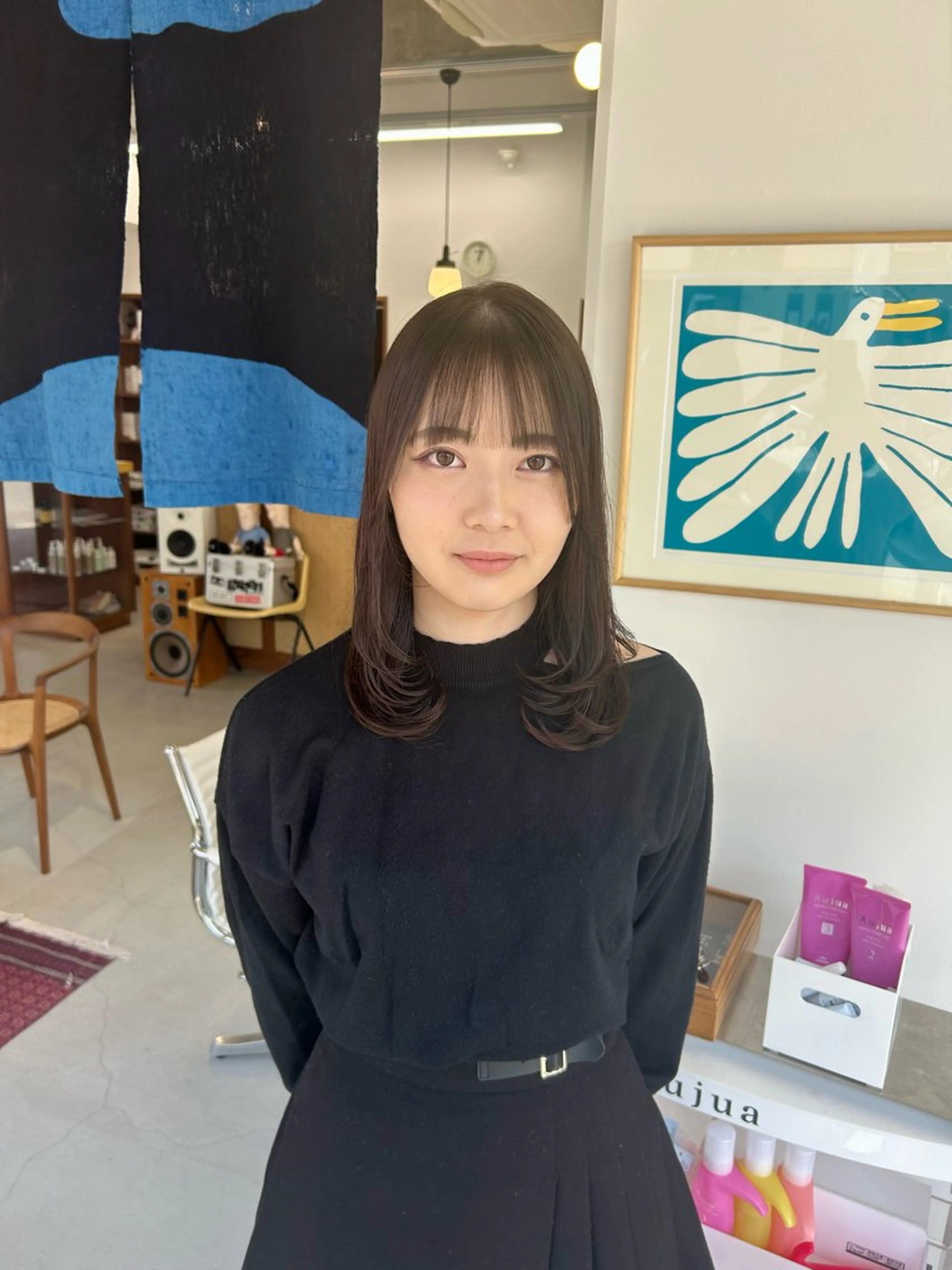 セミロング カラー グレージュ レイヤーカット 藤原 あかりのヘアスタイル