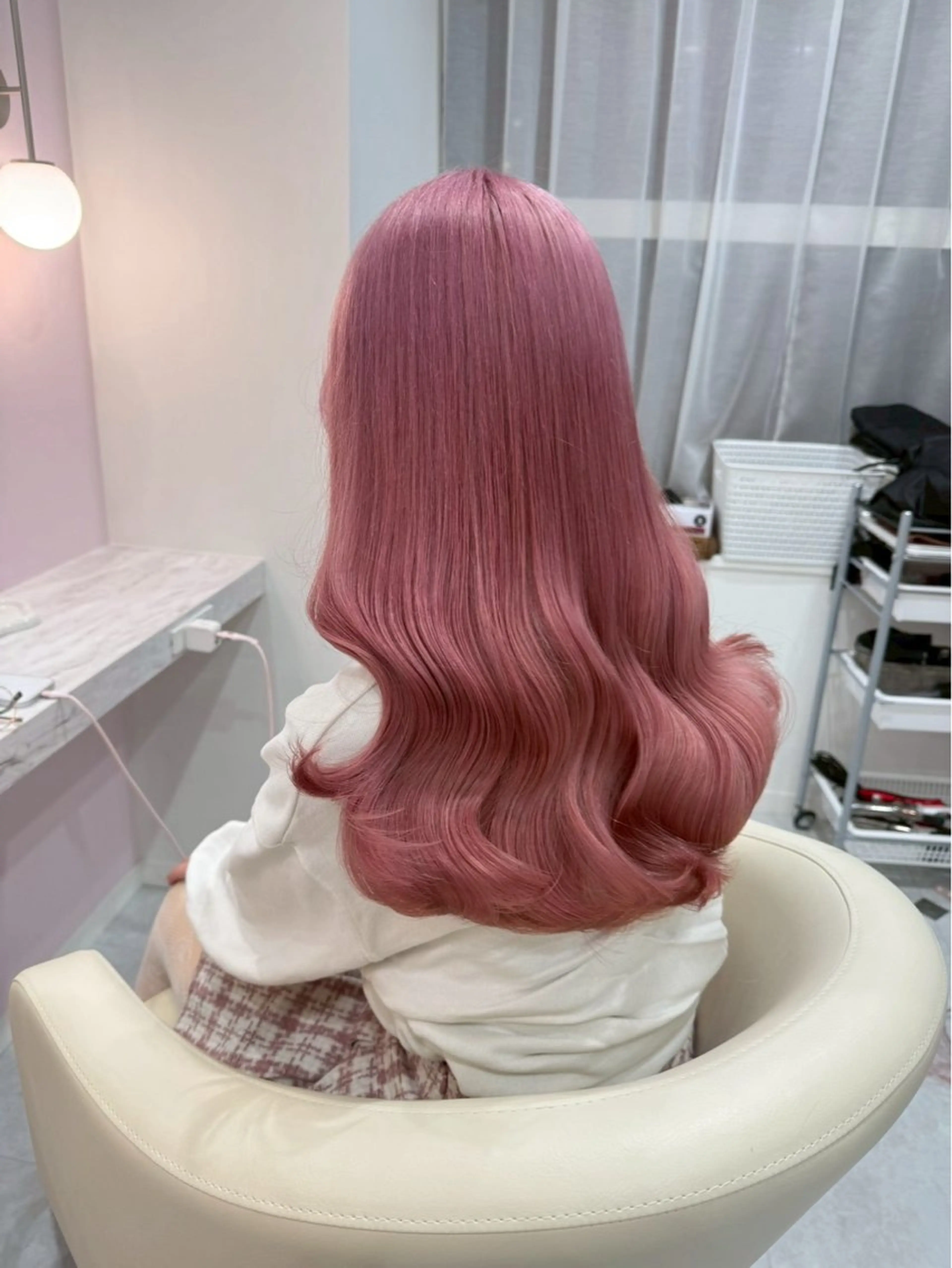 ロング カラー ブリーチ 透明感カラー ハイトーンカラー ラベンダーカラー ラベンダーピンク ヘアカラー ハイトーンカラー💞 くるみ🎀のヘアスタイル