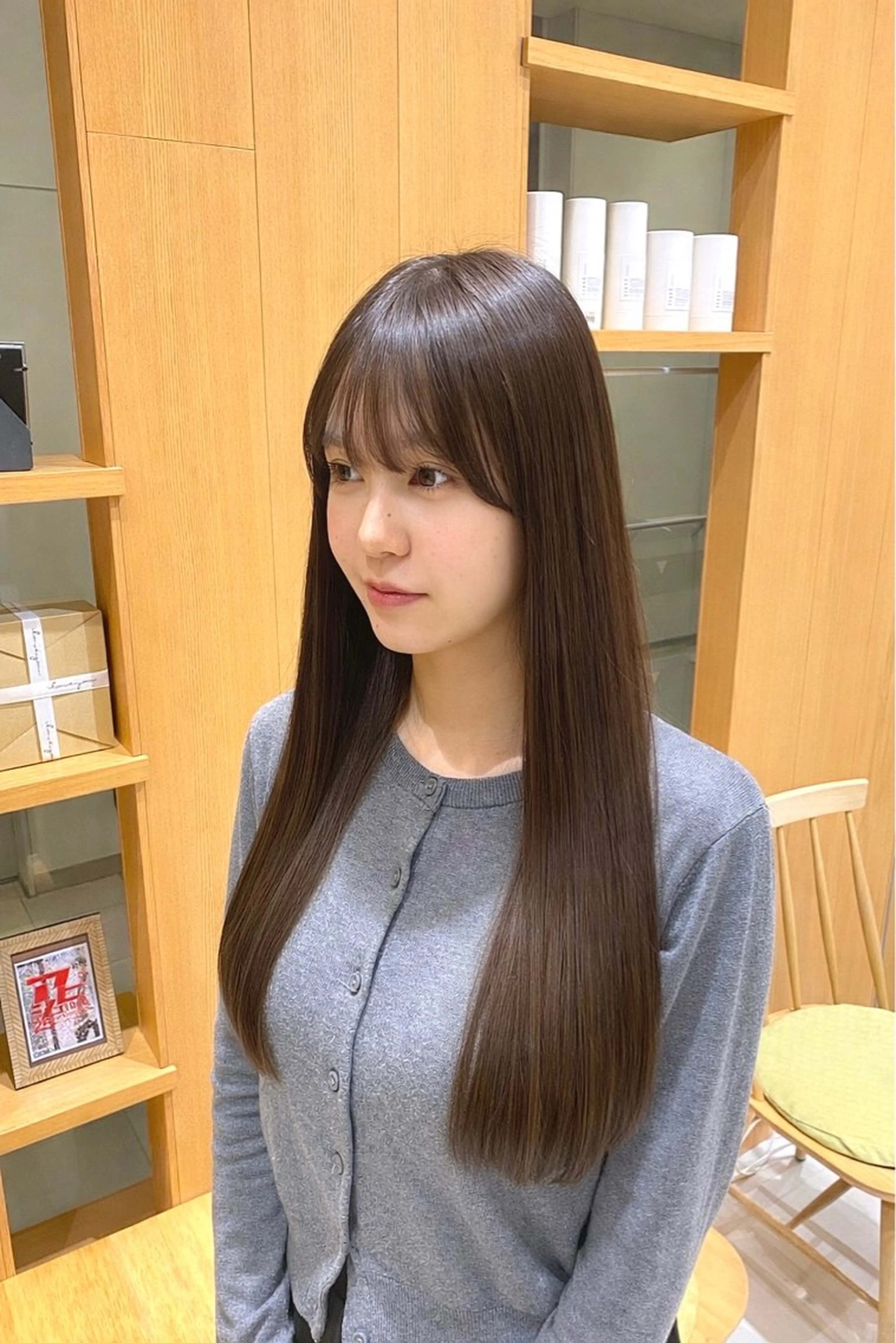 ロング パーマ 縮毛矯正 トリートメント 💎ツヤ髪ストレート カラー💎かのんのヘアスタイル