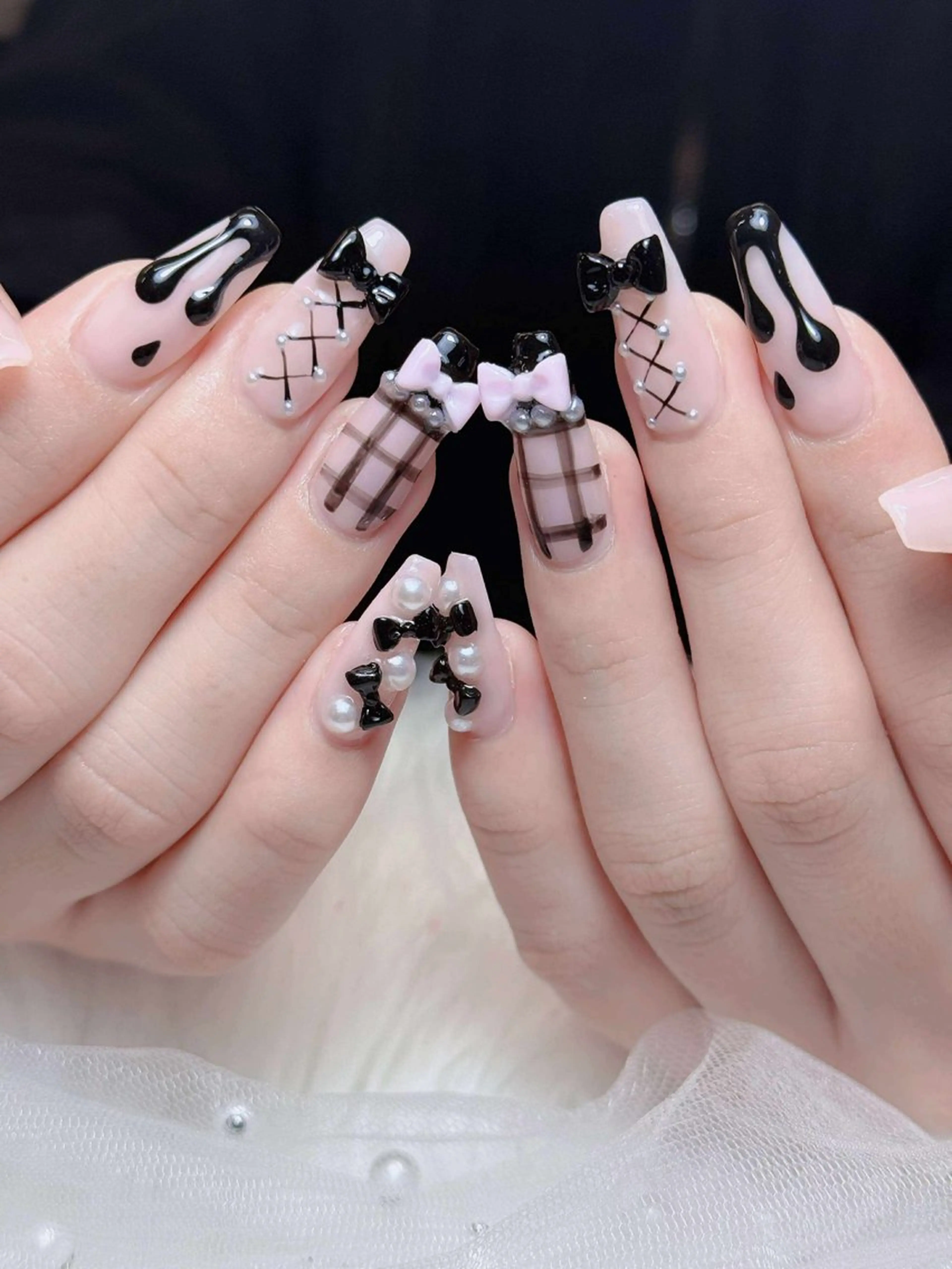 ネイル オーロラネイル チークネイル フットネイル フレンチネイル ハロウィン ハンドネイル Lumi Nail 新大久保3‘のネイルデザイン