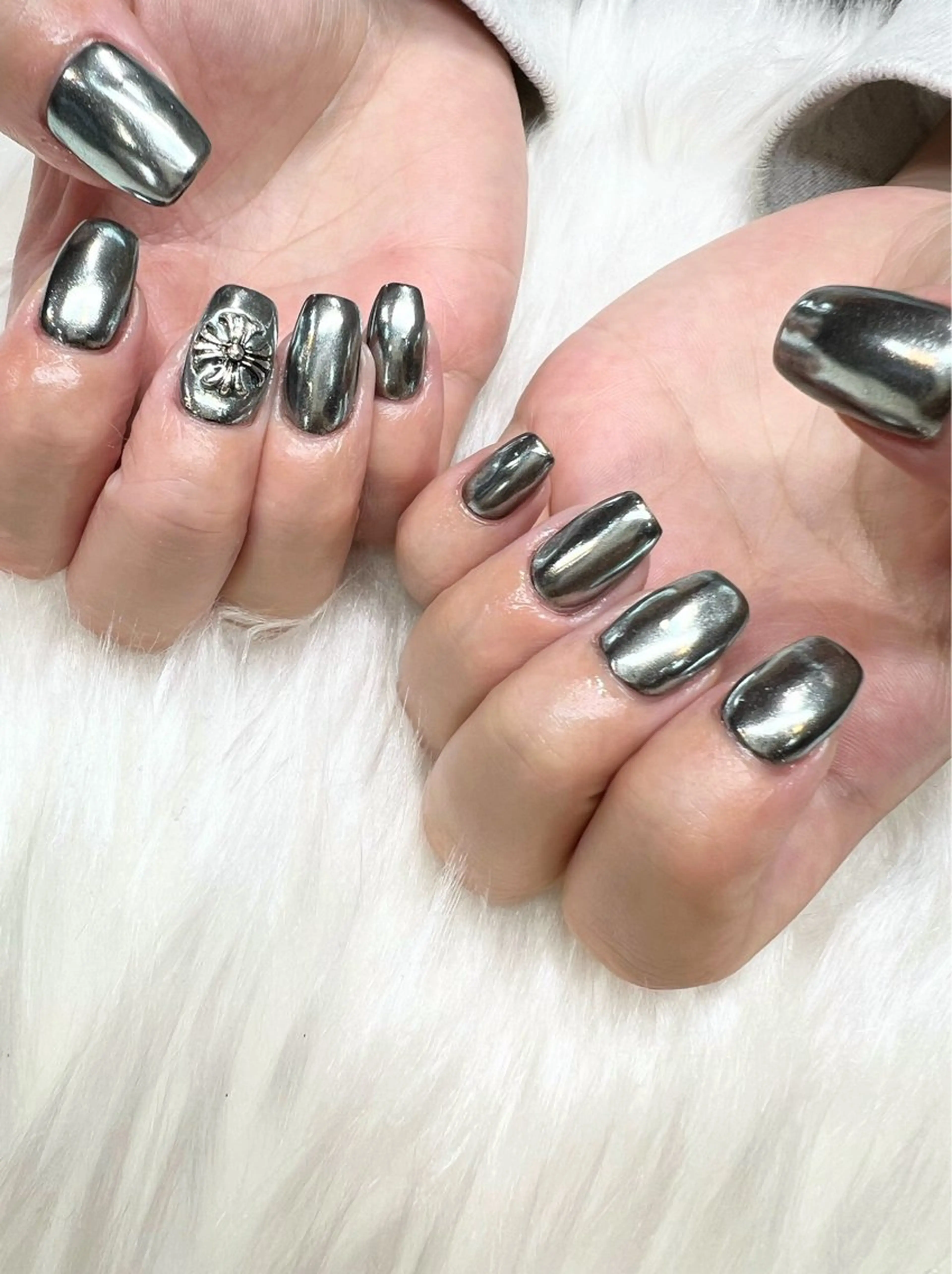 ネイル ハンドネイル glow_ nailのネイルデザイン