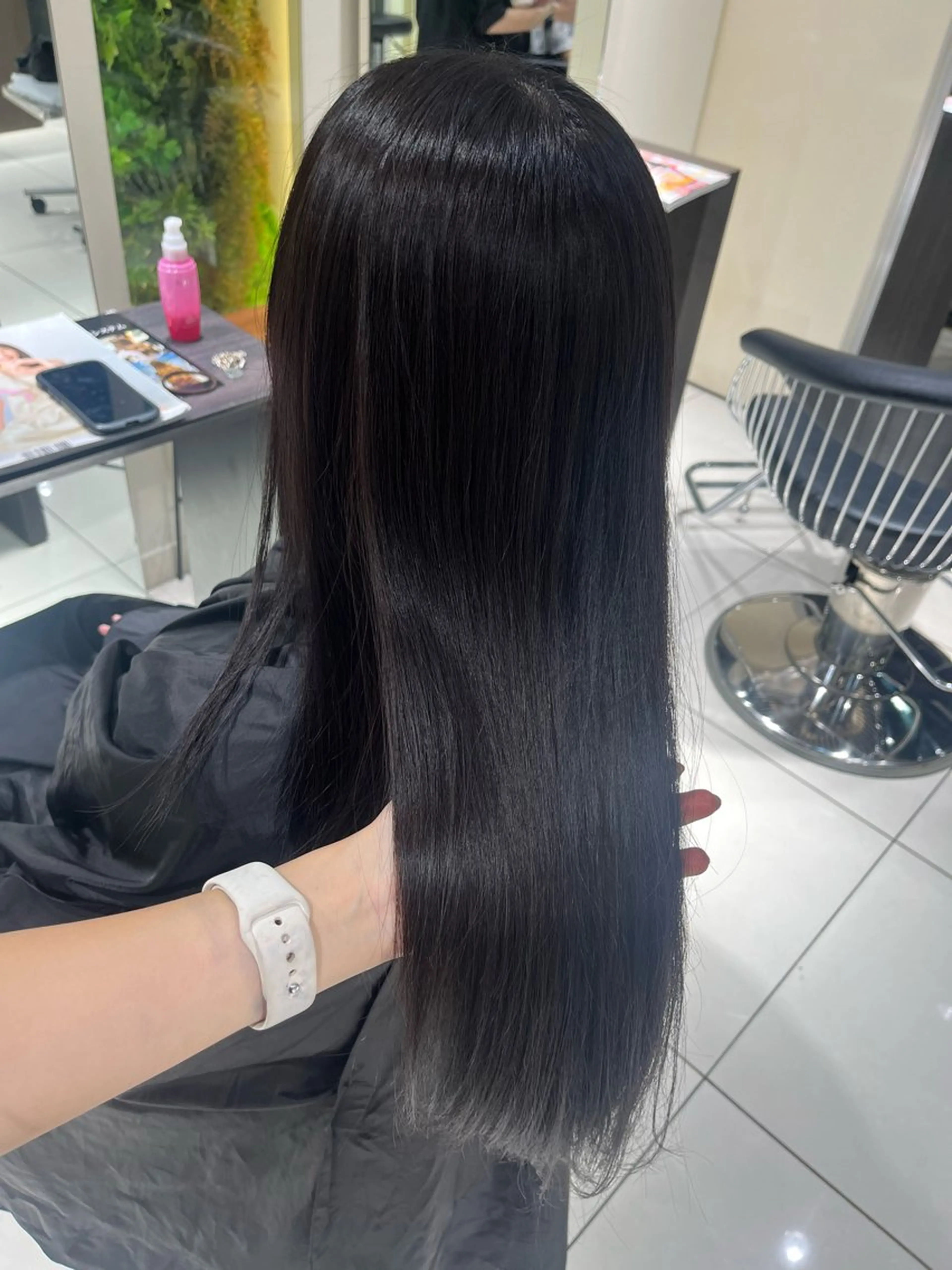 ロング トリートメント sakura 🪽 艶カラー/髪質改善のヘアスタイル