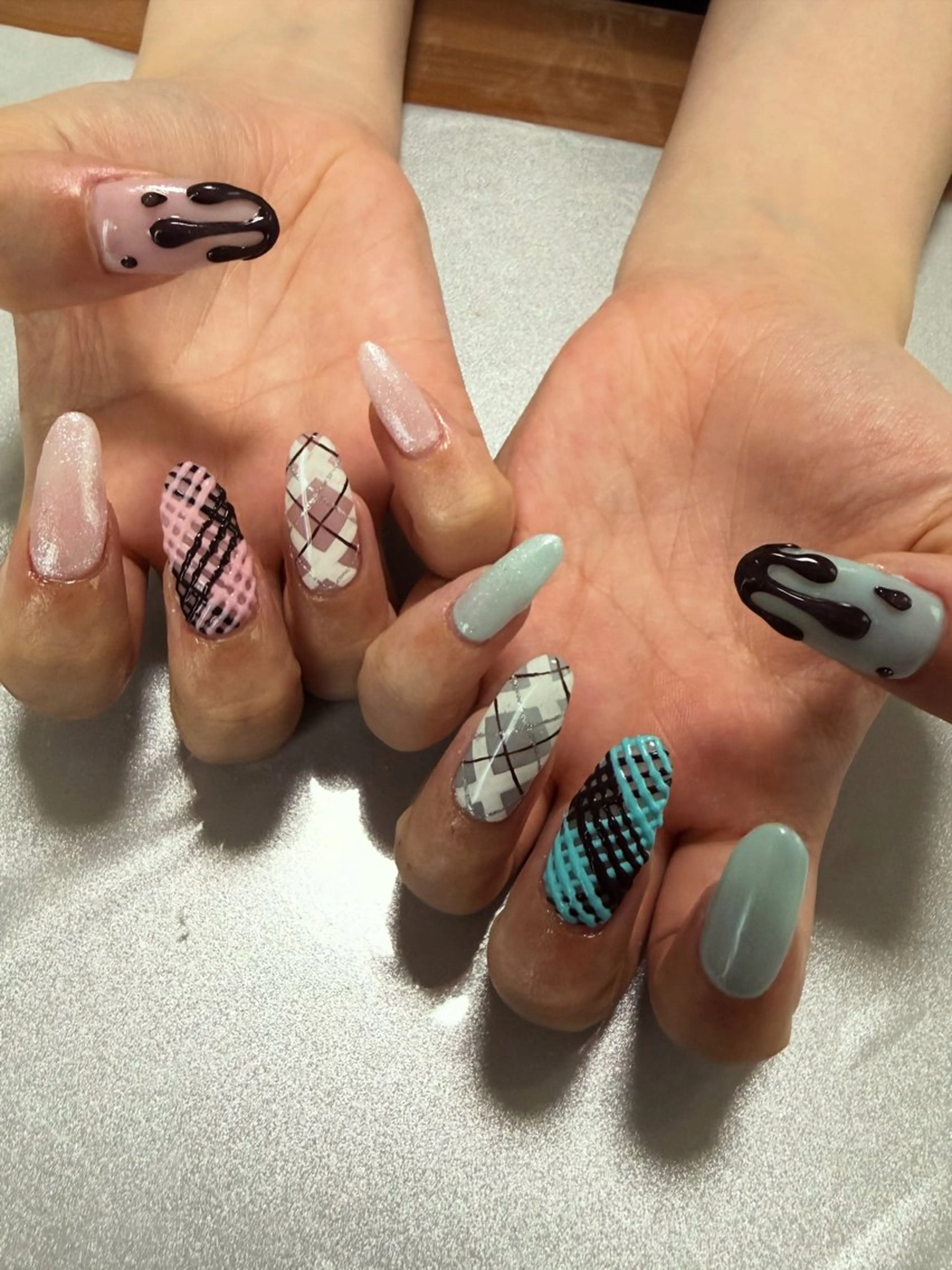 ネイル AZNAIL matsudaのネイルデザイン