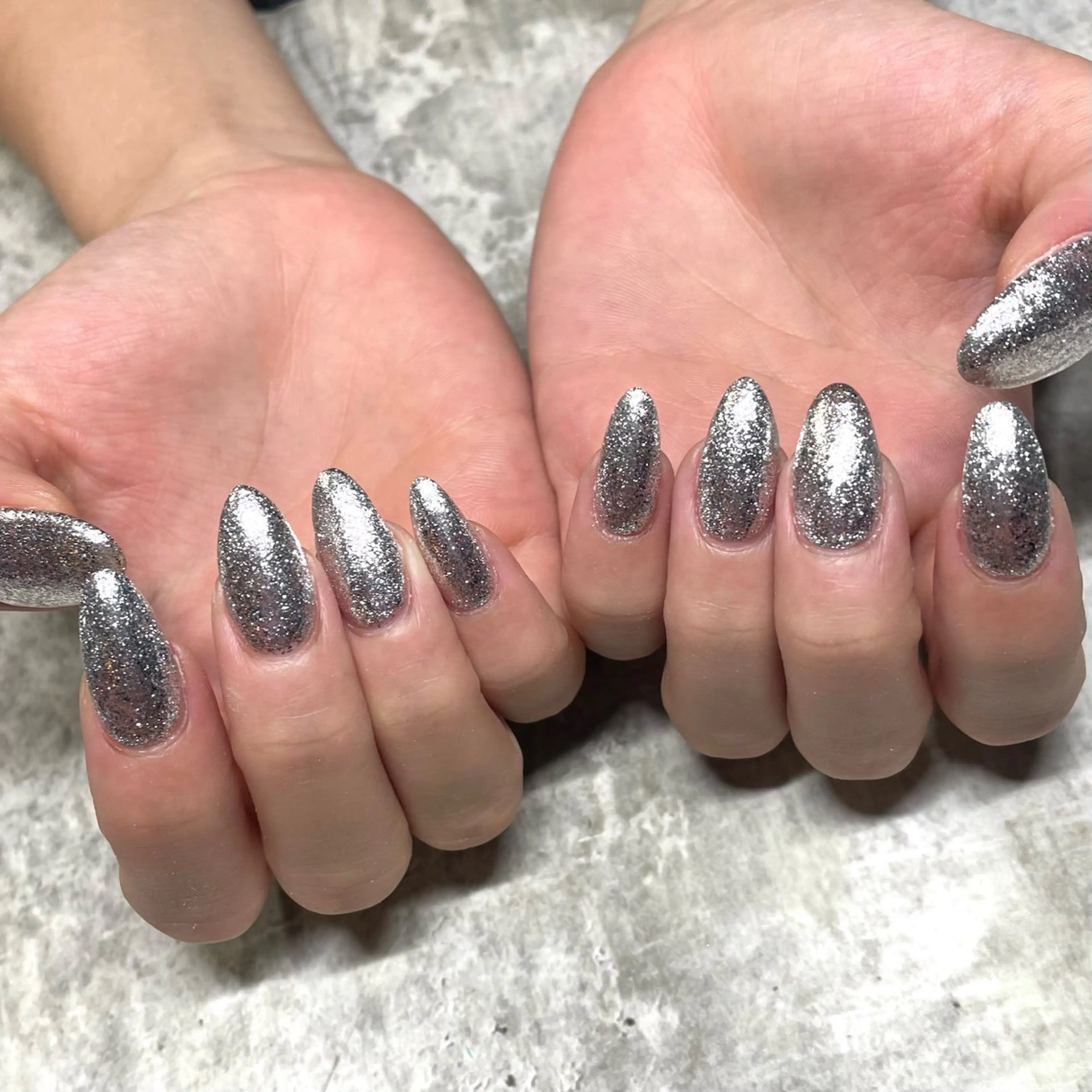 ネイル ラメ(グリッター) ワンカラーネイル ハンドネイル IROHA NAIL 横山佳那のネイルデザイン